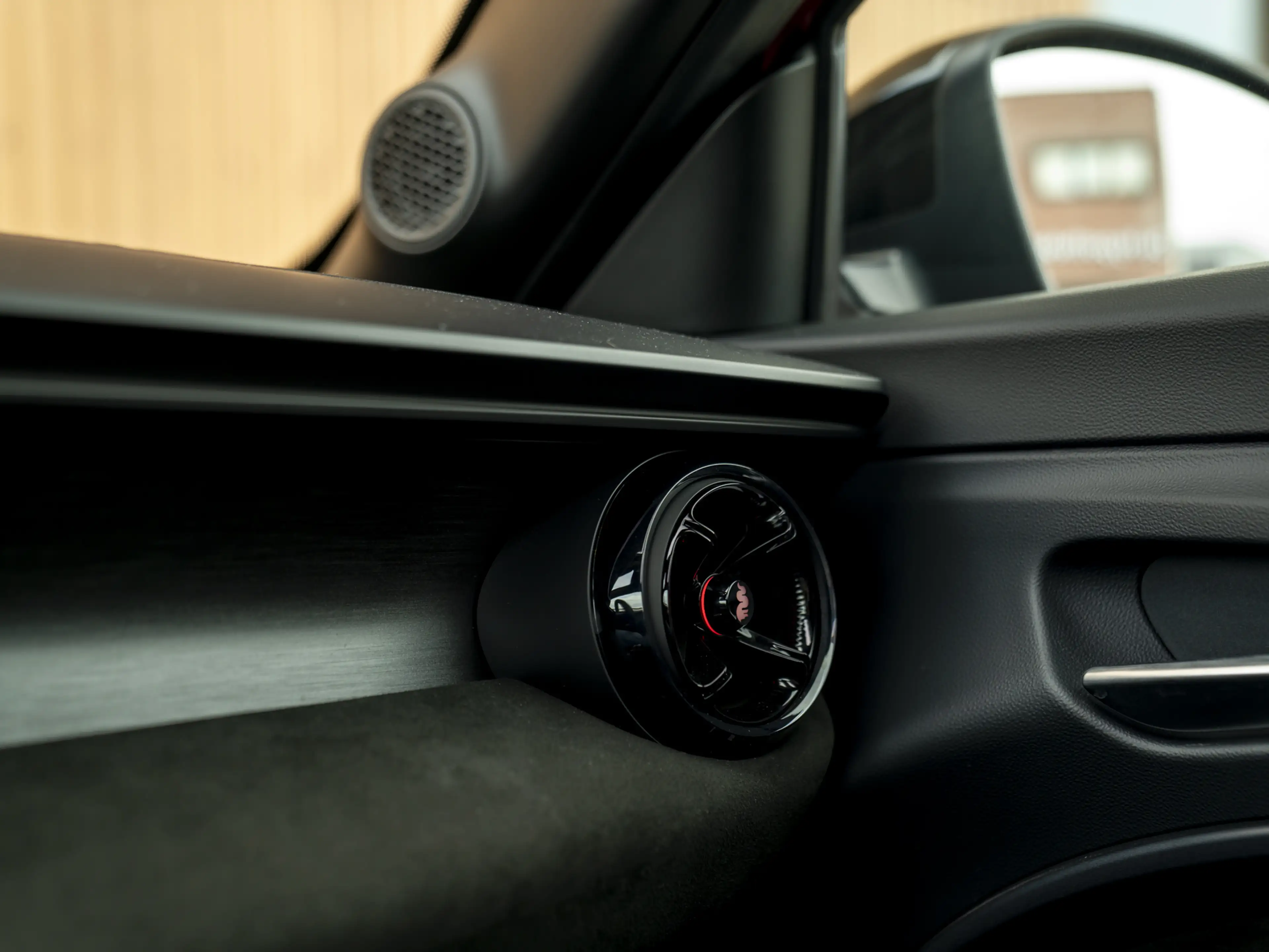 Alfa Romeo Junior Elettrica Veloce 54 kWh | Corsa stoelen | Pano-dak — photo 32
