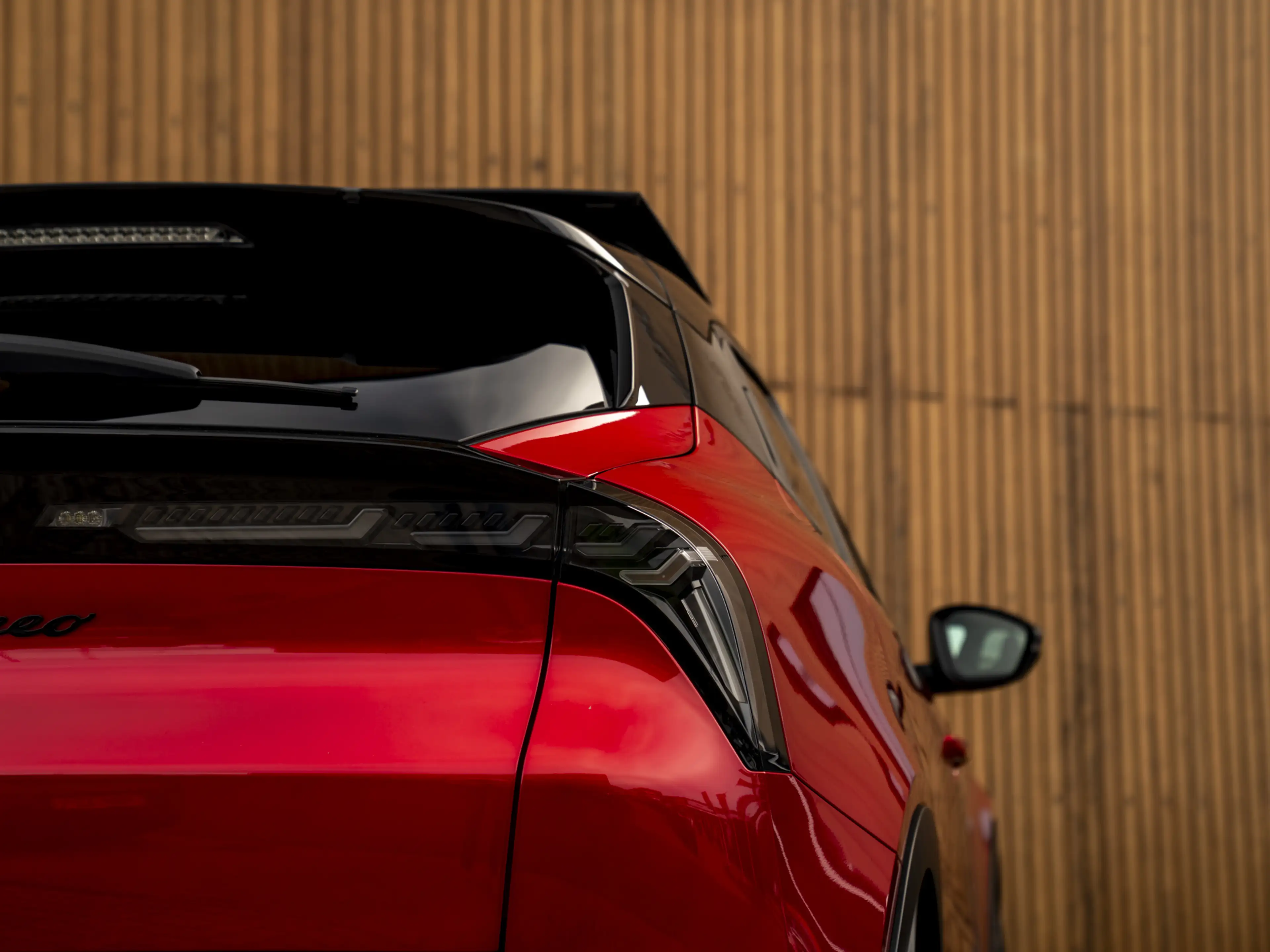 Alfa Romeo Junior Elettrica Veloce 54 kWh | Corsa stoelen | Pano-dak — photo 24