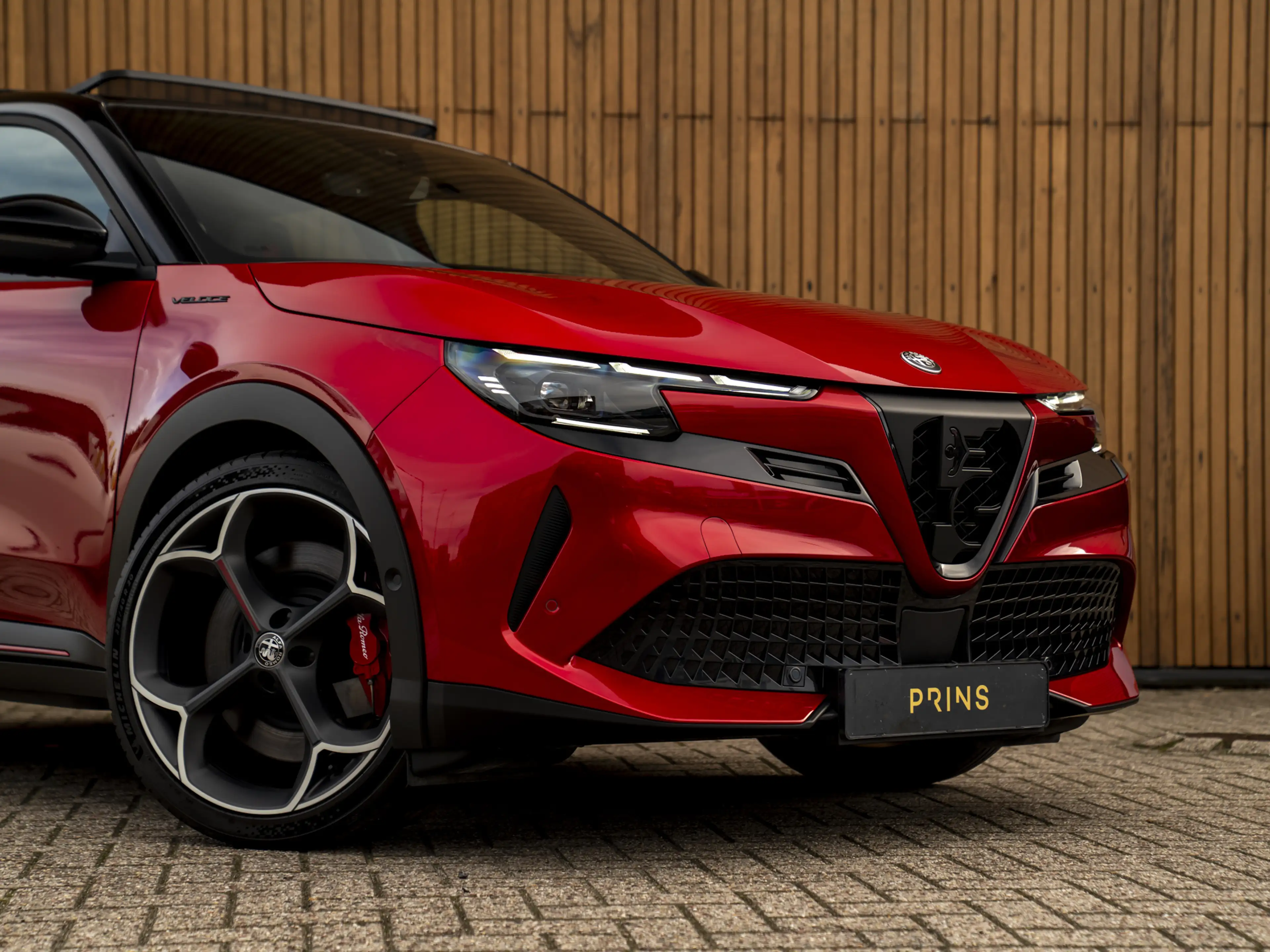 Alfa Romeo Junior Elettrica Veloce 54 kWh | Corsa stoelen | Pano-dak — photo 15