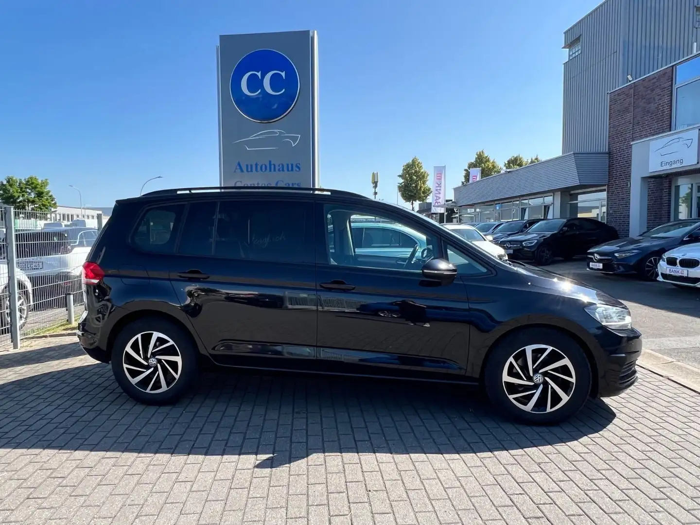 Volkswagen Touran 2.0 TDI Comfortline ACC+AHK+Navi+Winter Schwarz - 1