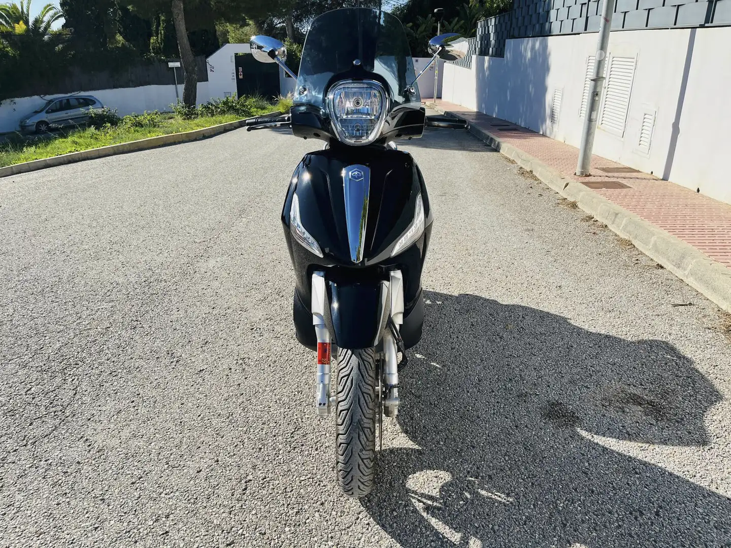 Piaggio Beverly 350 Negro - 1