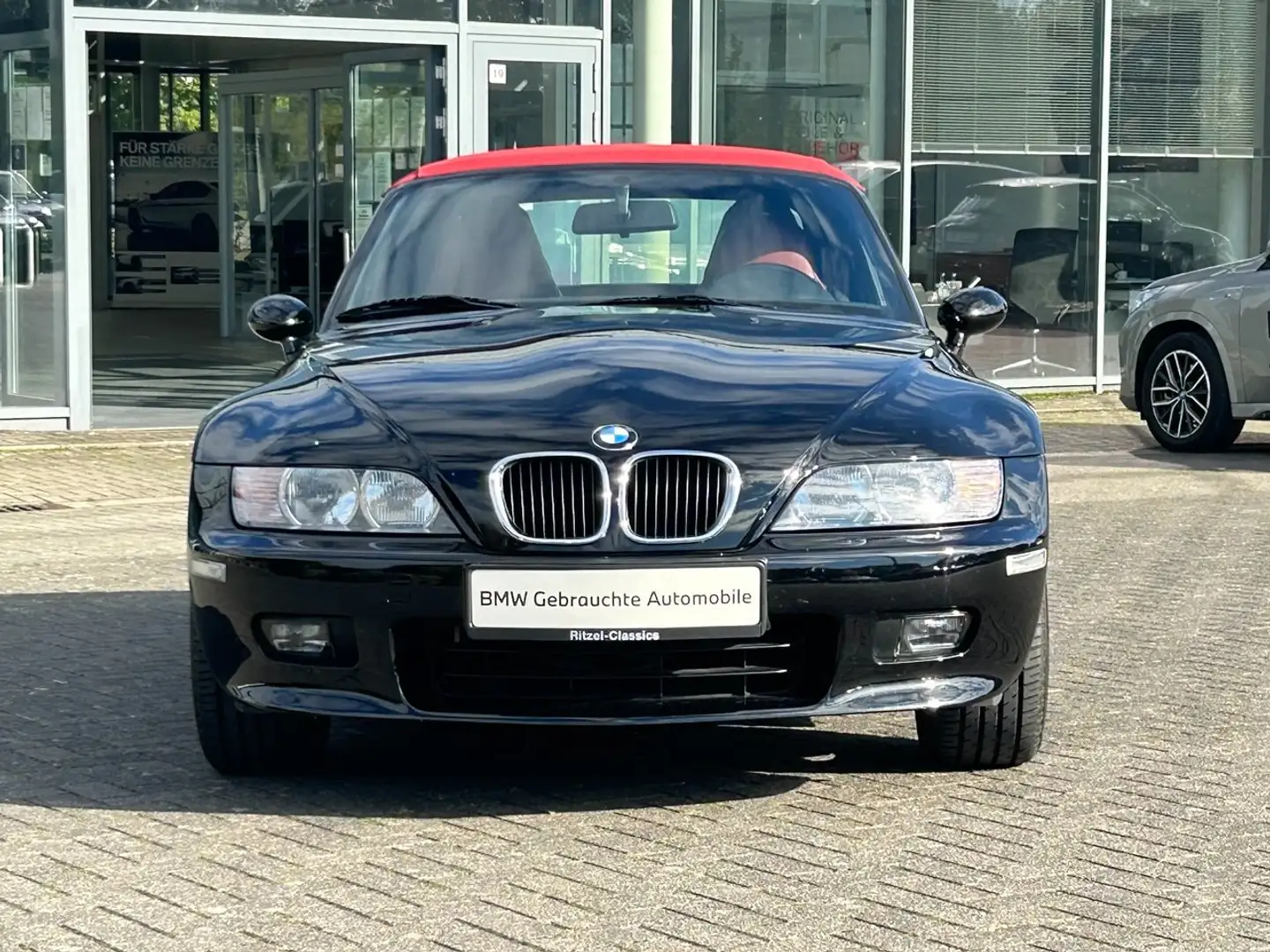 BMW Z3 roadster 2.2i / Individualserie / Top Zustand Noir - 2