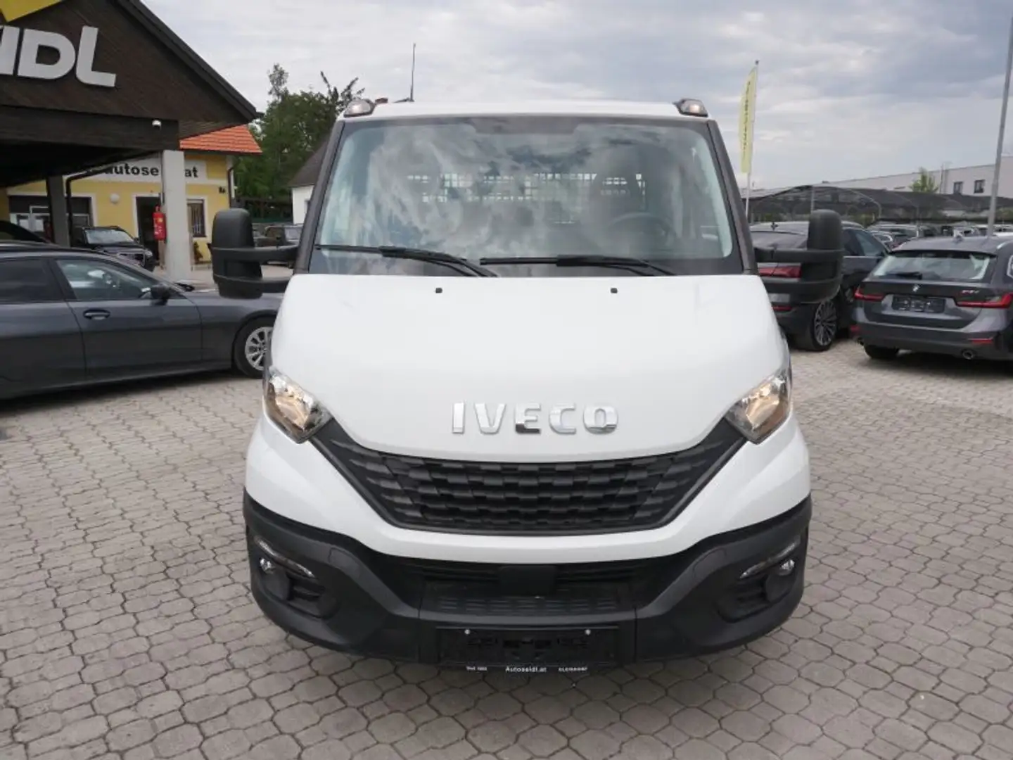 Iveco Daily Pritsche 2,3 *56.000 KM!* Weiß - 2