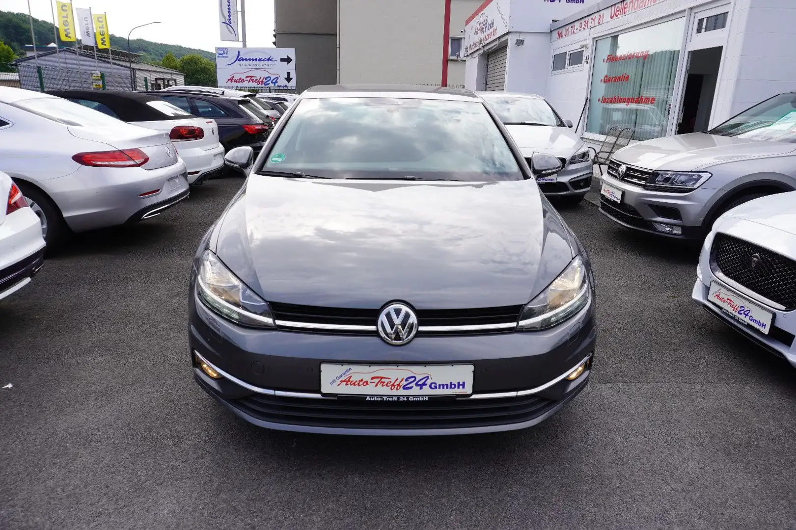 Volkswagen Golf VII Lim. Sound*Automatik*Navi*PDC*ACC Grau - 2
