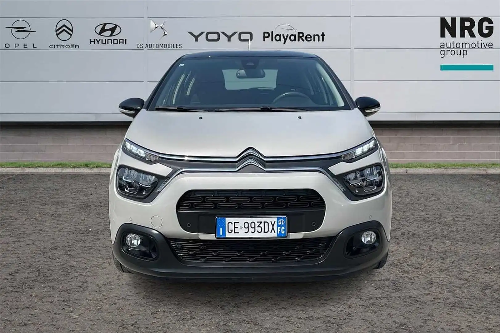 Citroen C3 3ª serie PureTech 110 S&S EAT6 Shine Grijs - 2