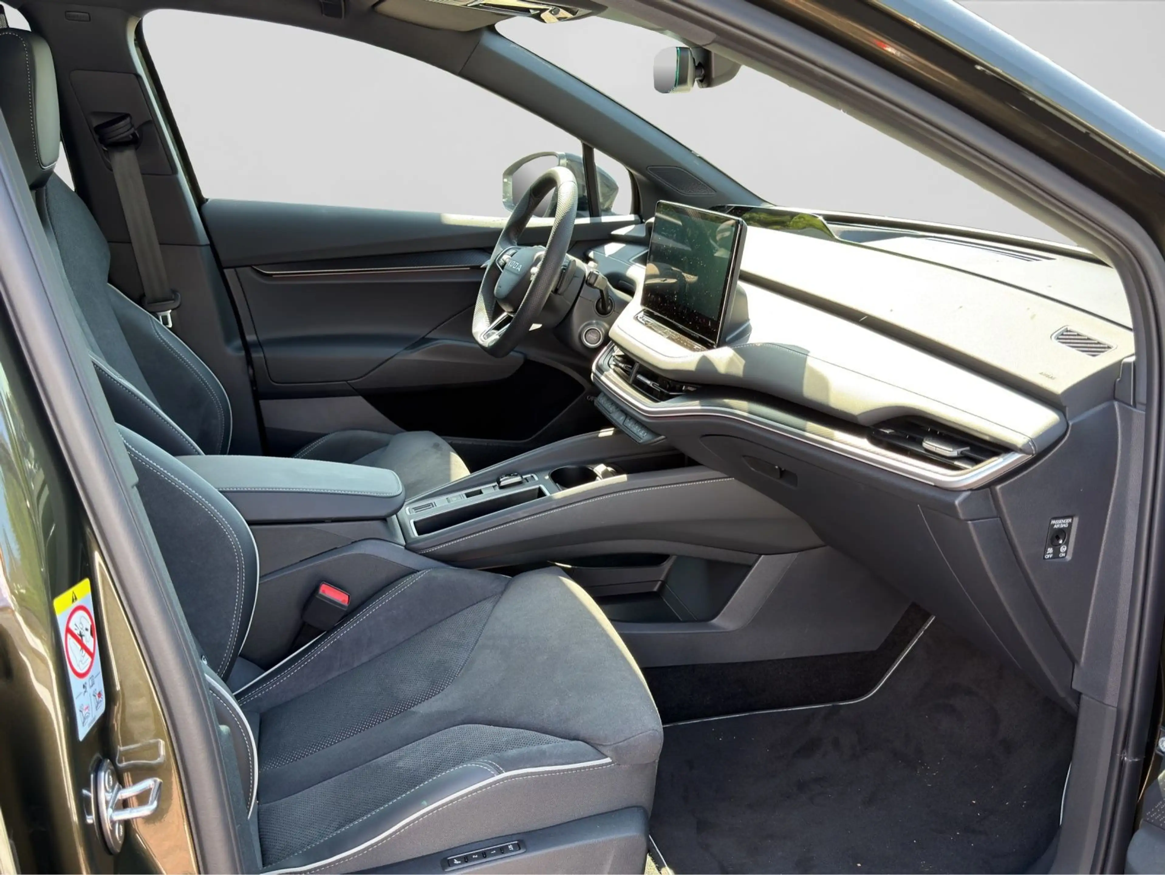 Skoda Enyaq 85 x Sportline AHK PANO MAXX — photo 4