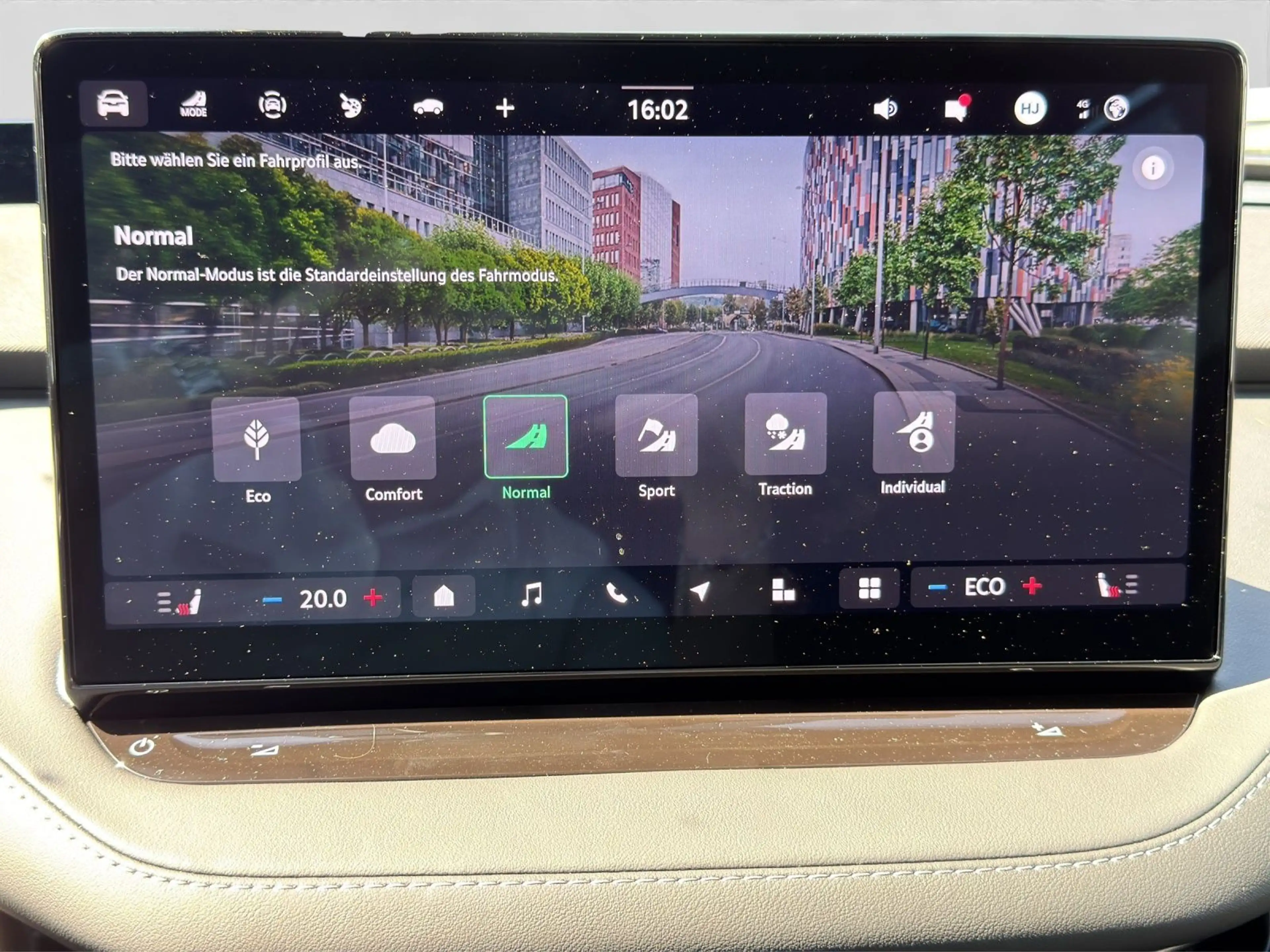 Skoda Enyaq 85 x Sportline AHK PANO MAXX — photo 14