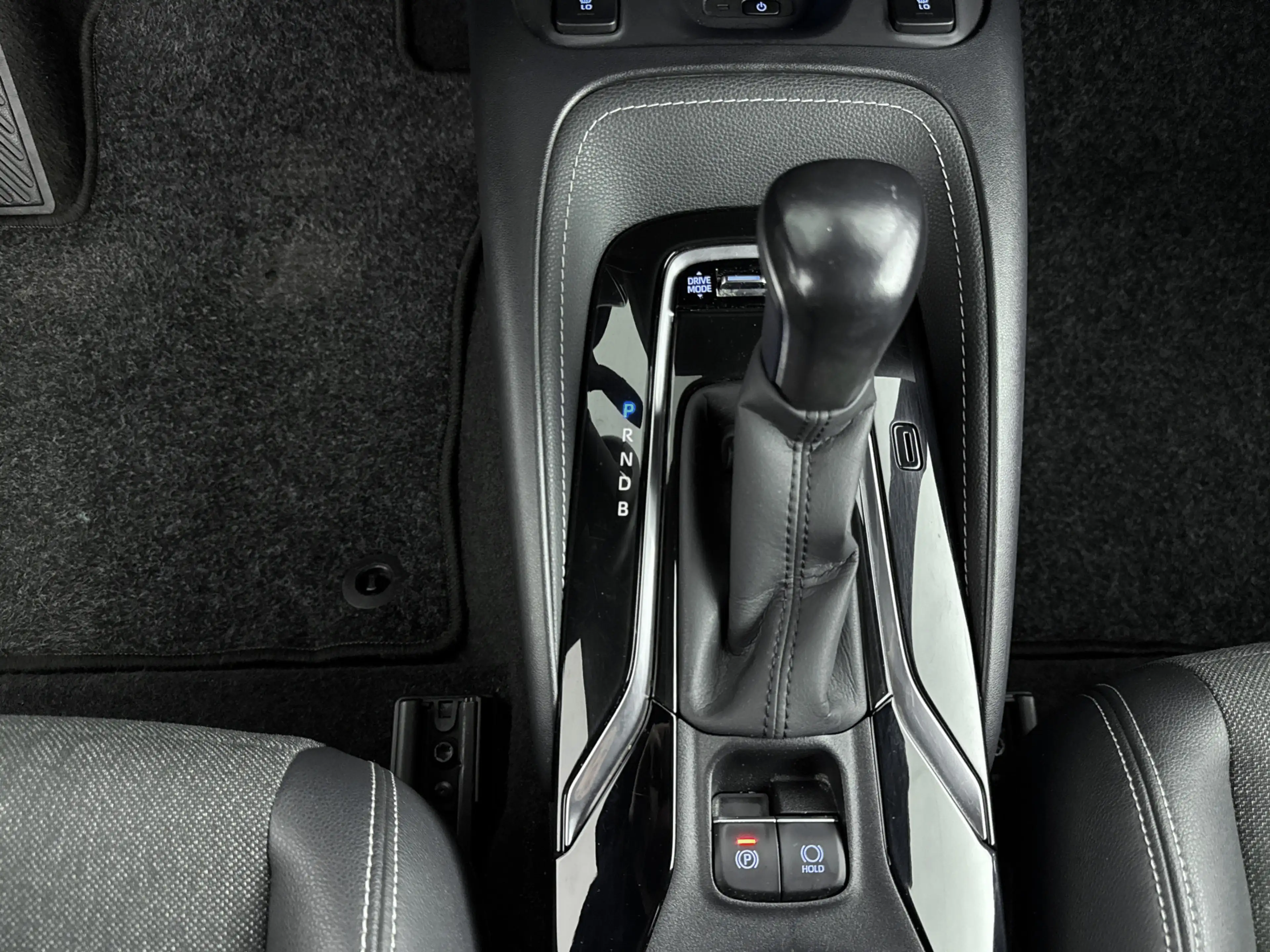 Toyota Corolla 1.8 Hybrid Dynamic | Parkeersensoren Achter | Stoe — photo 10