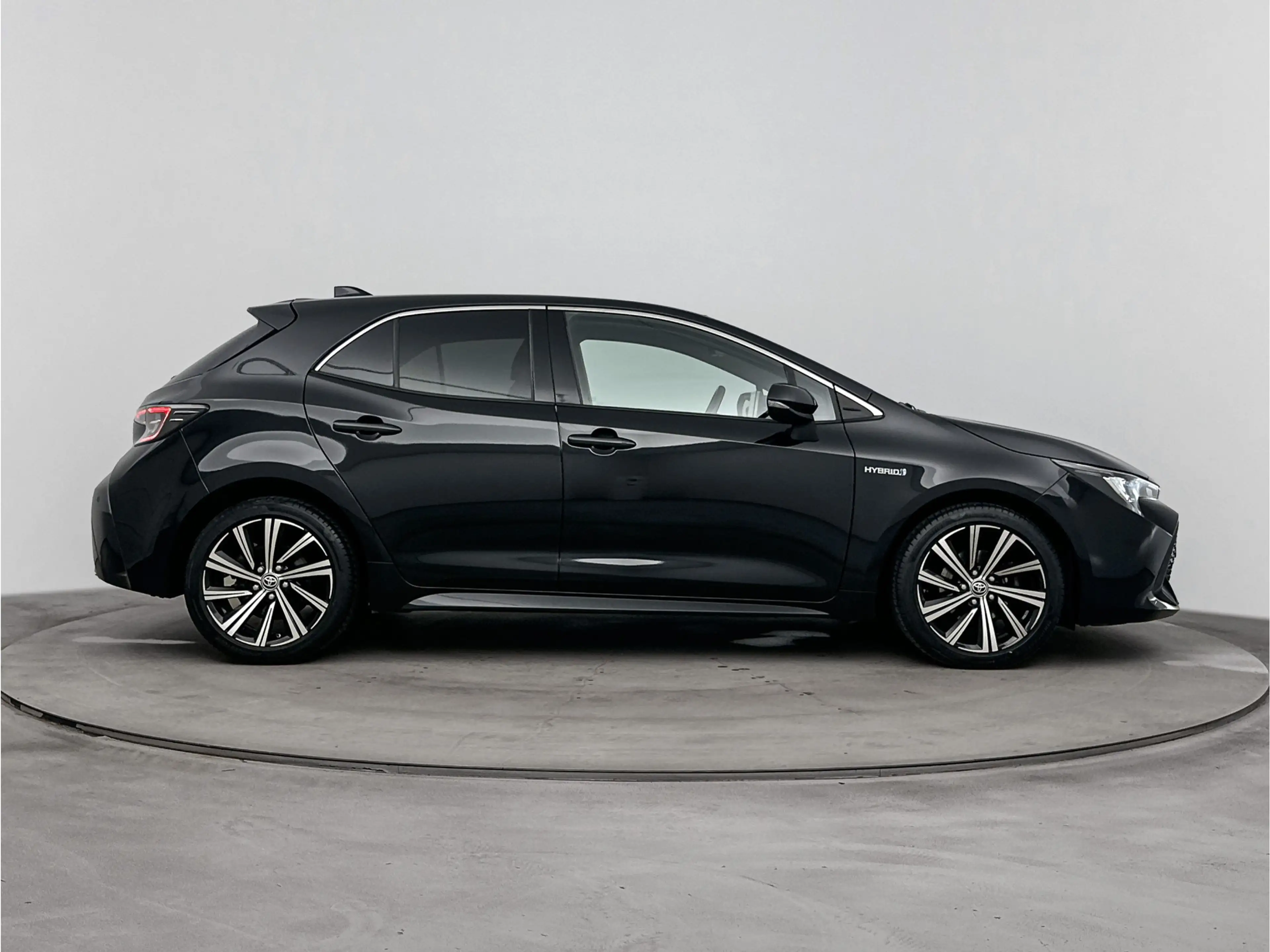 Toyota Corolla 1.8 Hybrid Dynamic | Parkeersensoren Achter | Stoe — photo 11