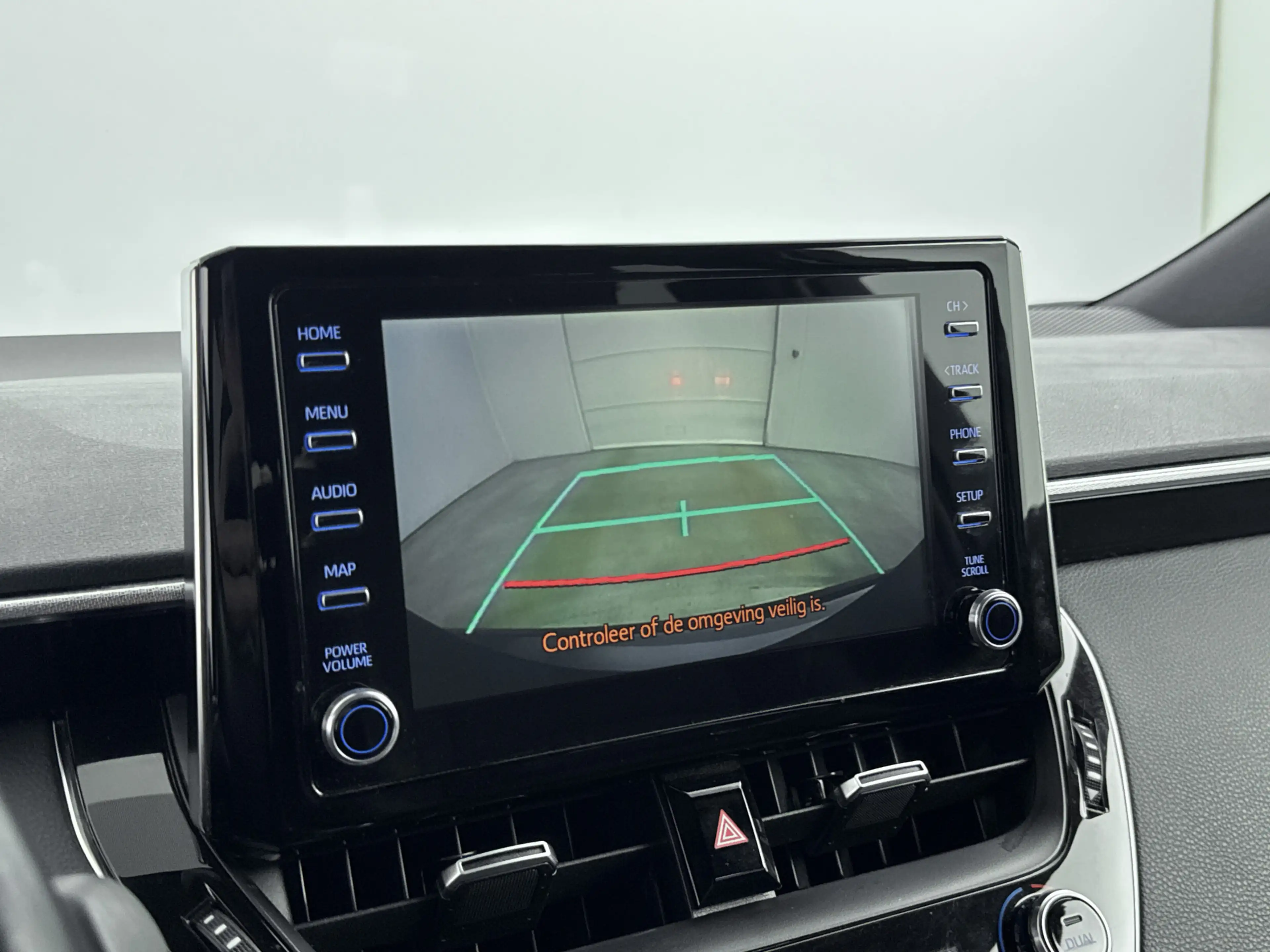 Toyota Corolla 1.8 Hybrid Dynamic | Parkeersensoren Achter | Stoe — photo 8