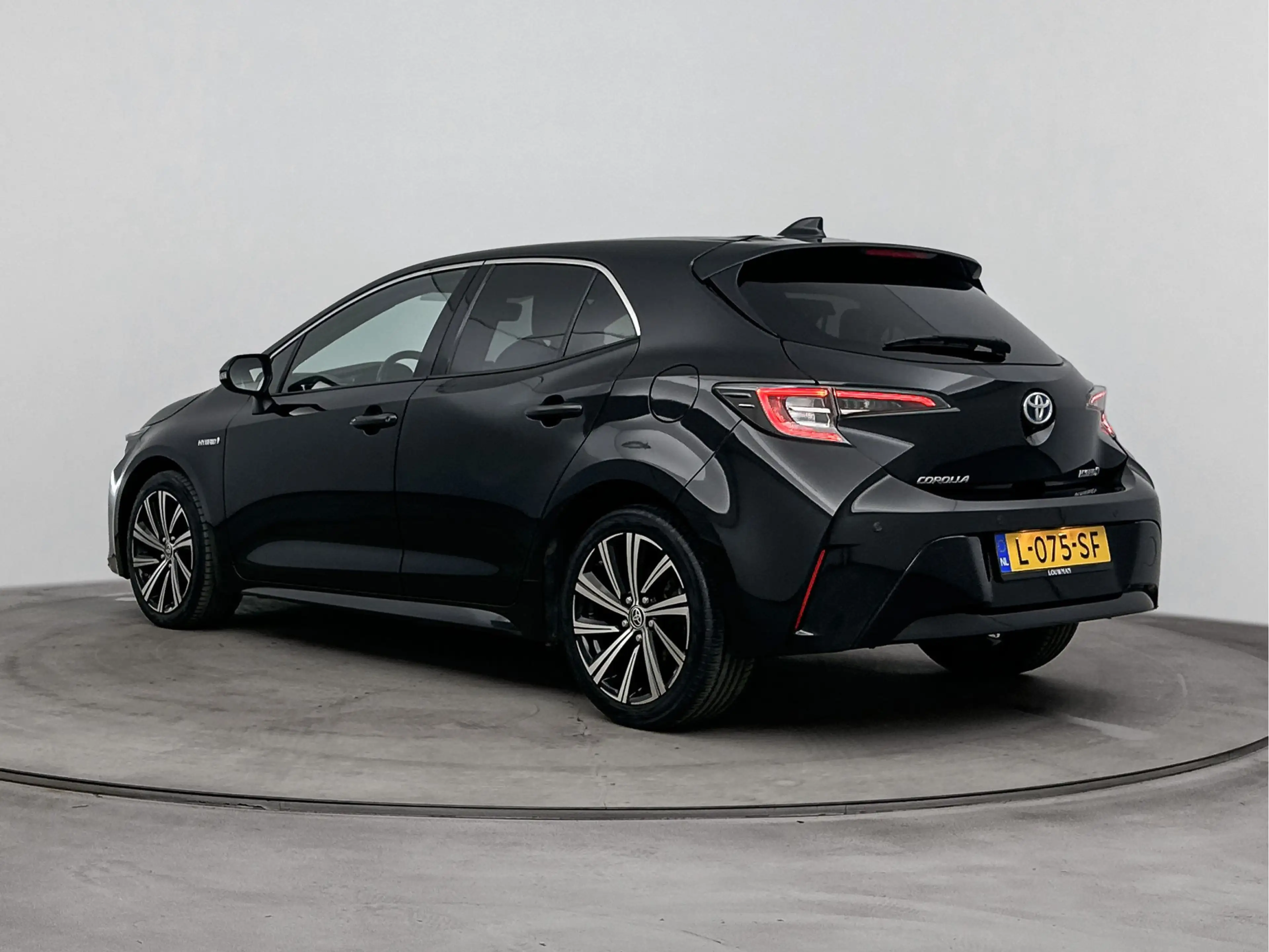 Toyota Corolla 1.8 Hybrid Dynamic | Parkeersensoren Achter | Stoe — photo 13