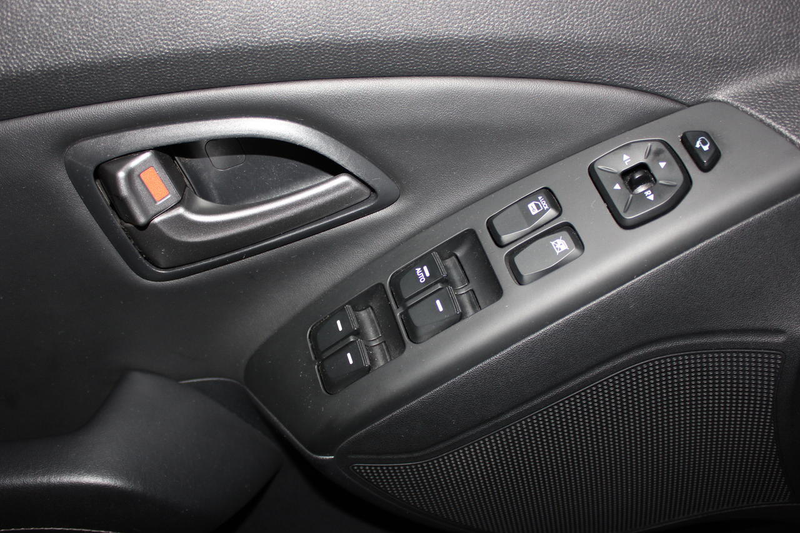 Hyundai iX35 *PANO*KEYLESS GO*NAVI*CRUISE*CAMERA*LEDER* — photo 2