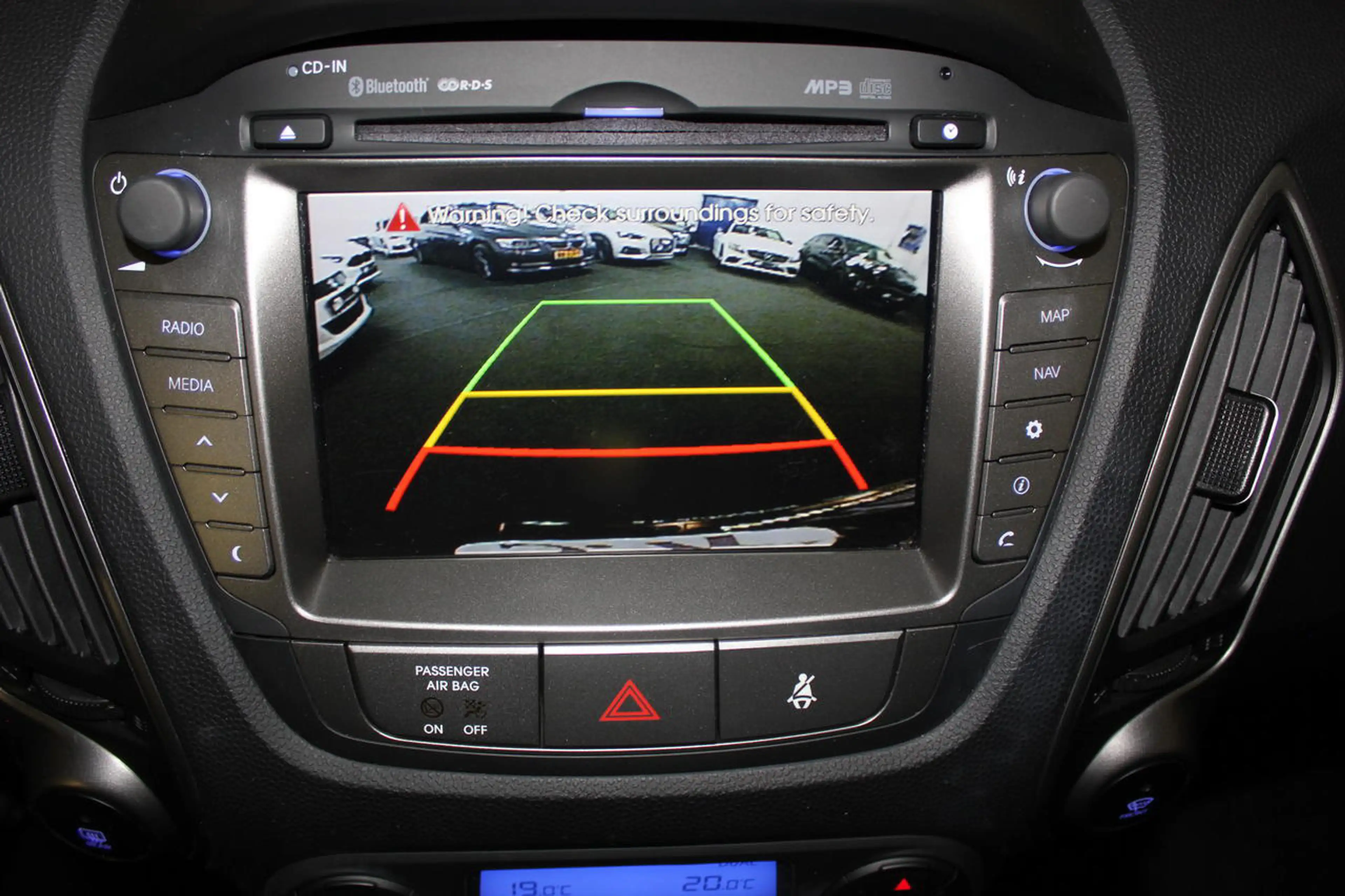 Hyundai iX35 *PANO*KEYLESS GO*NAVI*CRUISE*CAMERA*LEDER* — photo 15