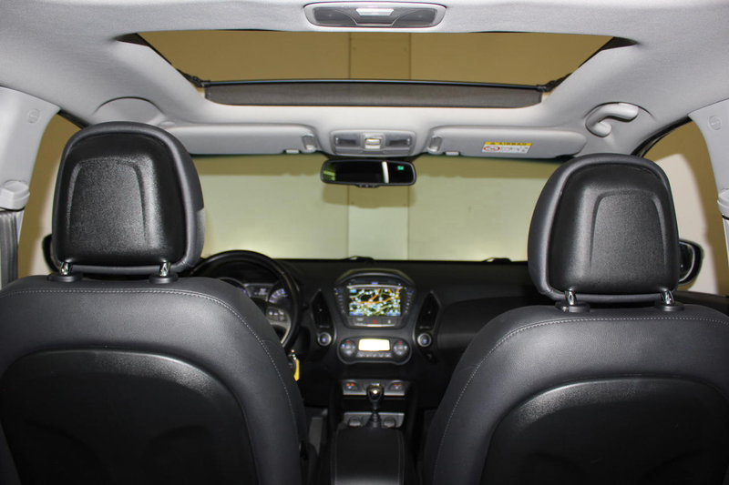 Hyundai iX35 *PANO*KEYLESS GO*NAVI*CRUISE*CAMERA*LEDER* — photo 6