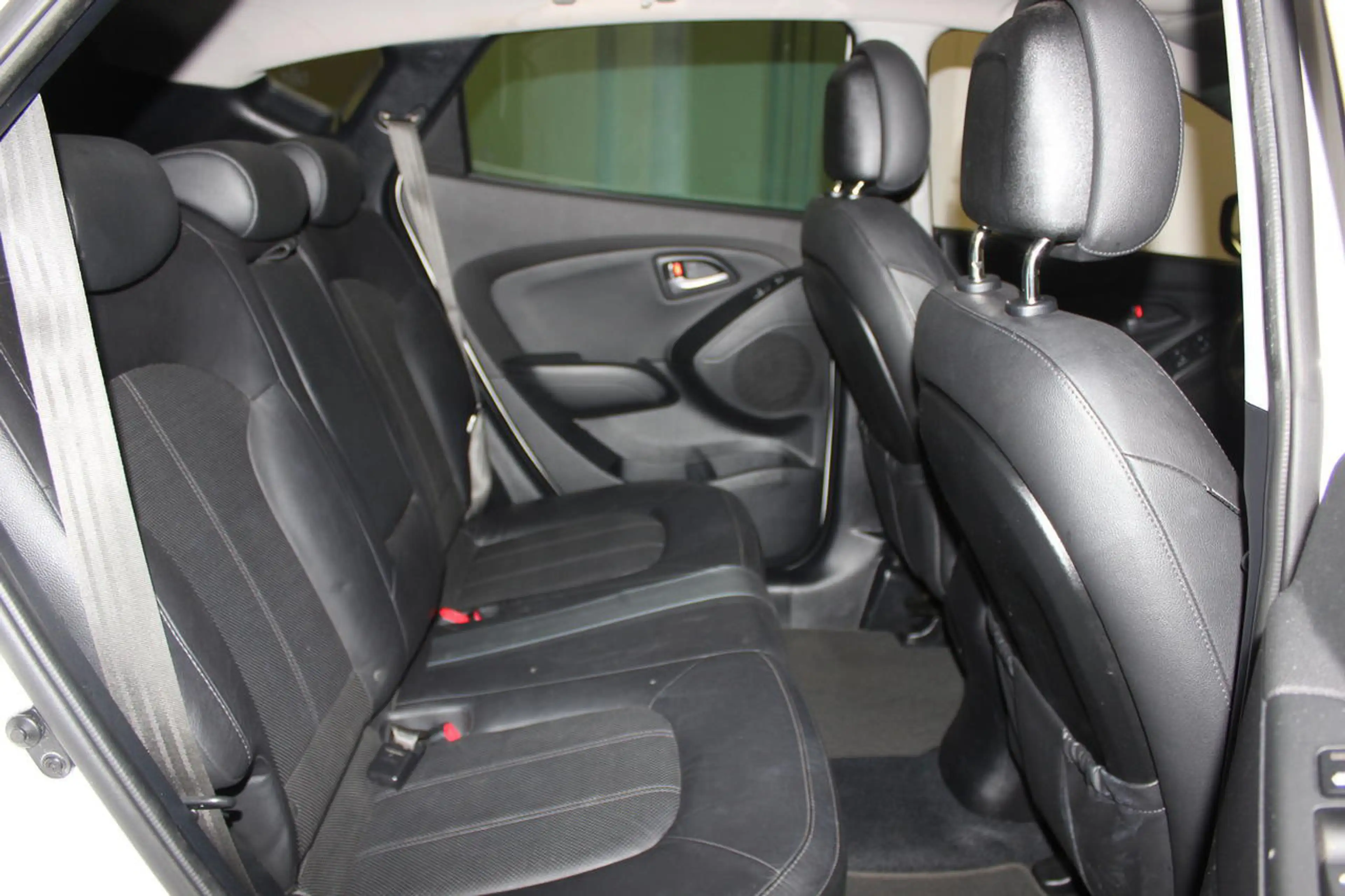 Hyundai iX35 *PANO*KEYLESS GO*NAVI*CRUISE*CAMERA*LEDER* — photo 21