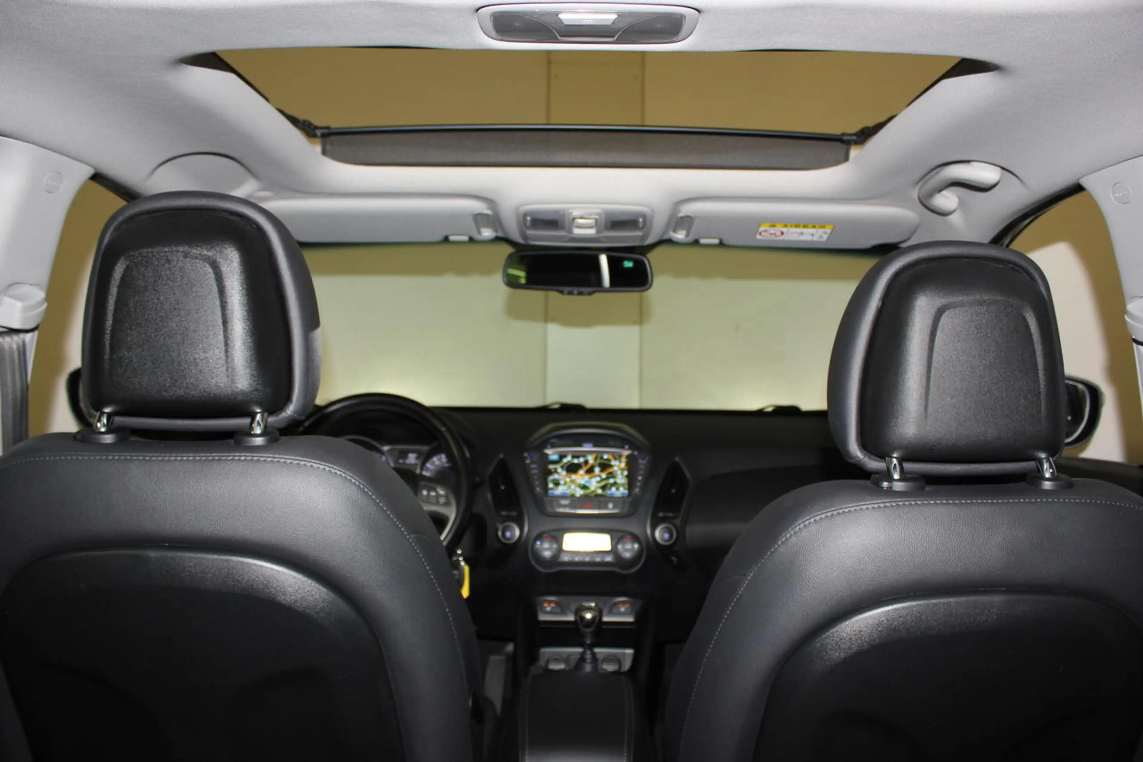Hyundai iX35 *PANO*KEYLESS GO*NAVI*CRUISE*CAMERA*LEDER* — photo 16