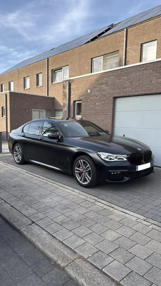 BMW 740
