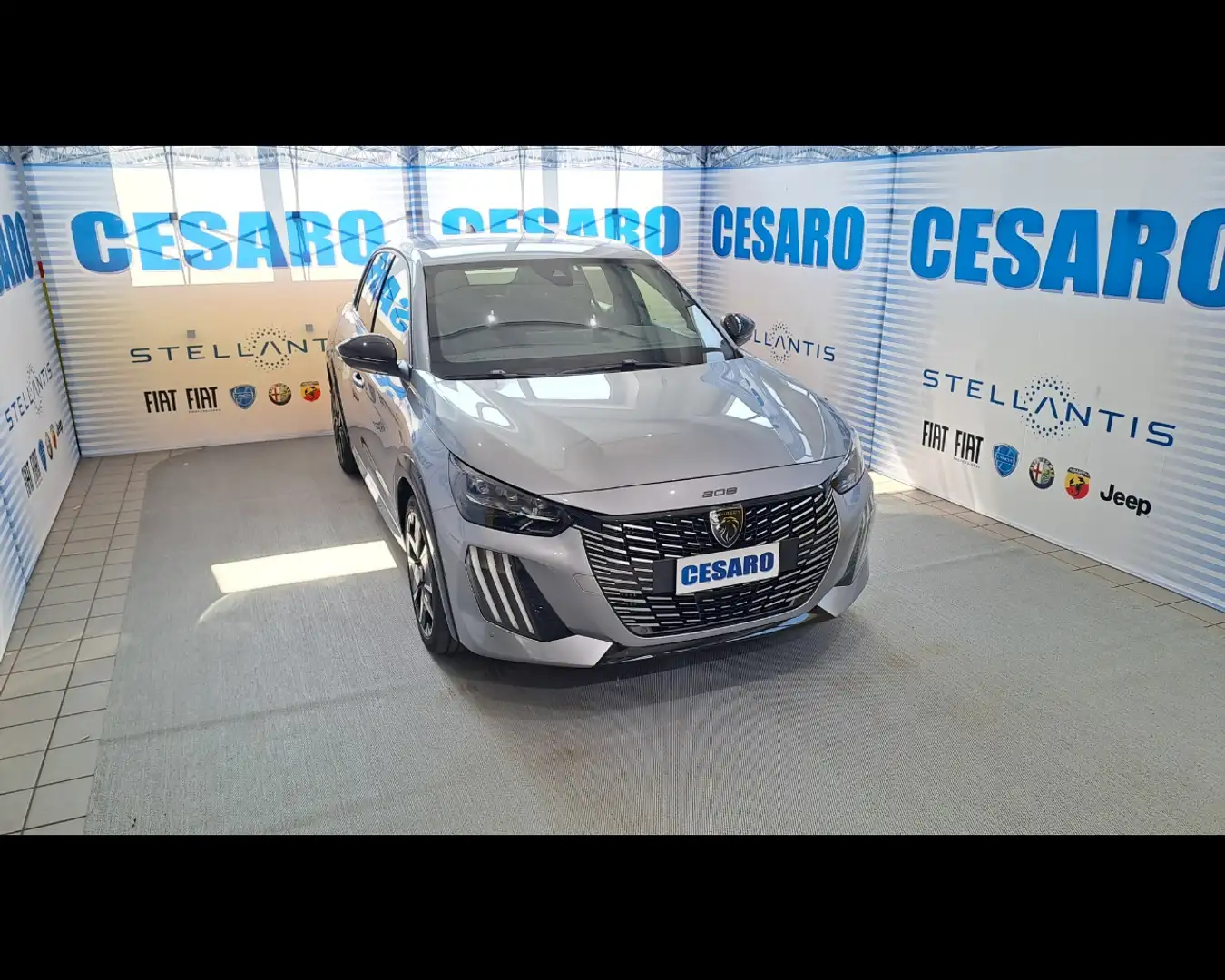 Peugeot 208 1.2 PureTech GT Gris - 1