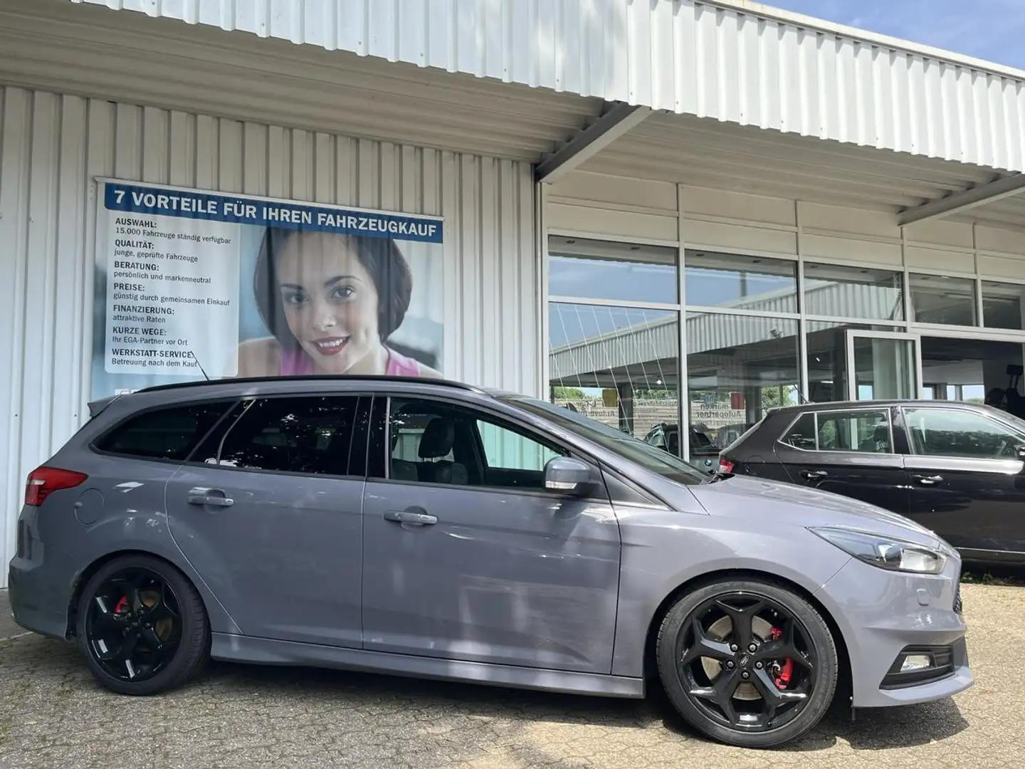 Ford Focus ST 2.0 ECO LEDER  PDC KLIMA ALU NAVI DAB RECARO Grau - 2