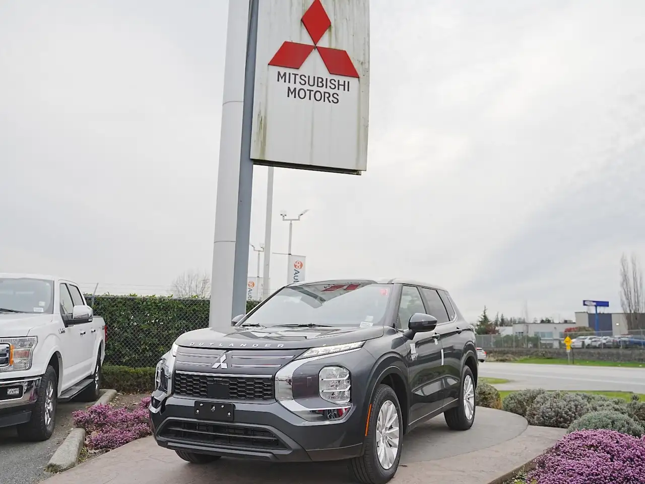 2026 Mitsubishi Outlander