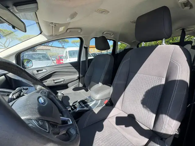 Ford C-Max view 10