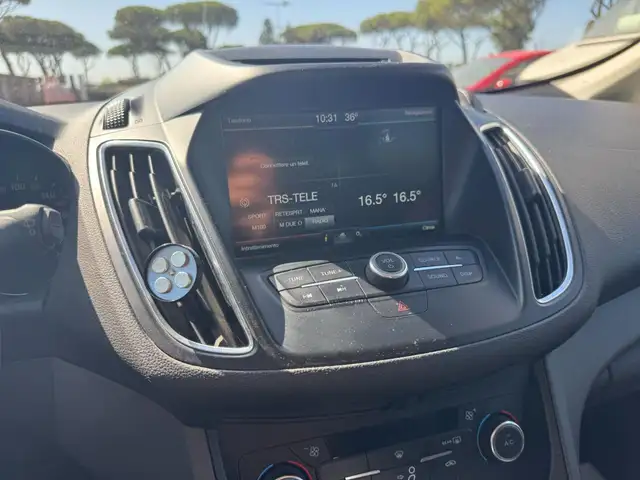 Ford C-Max view 9