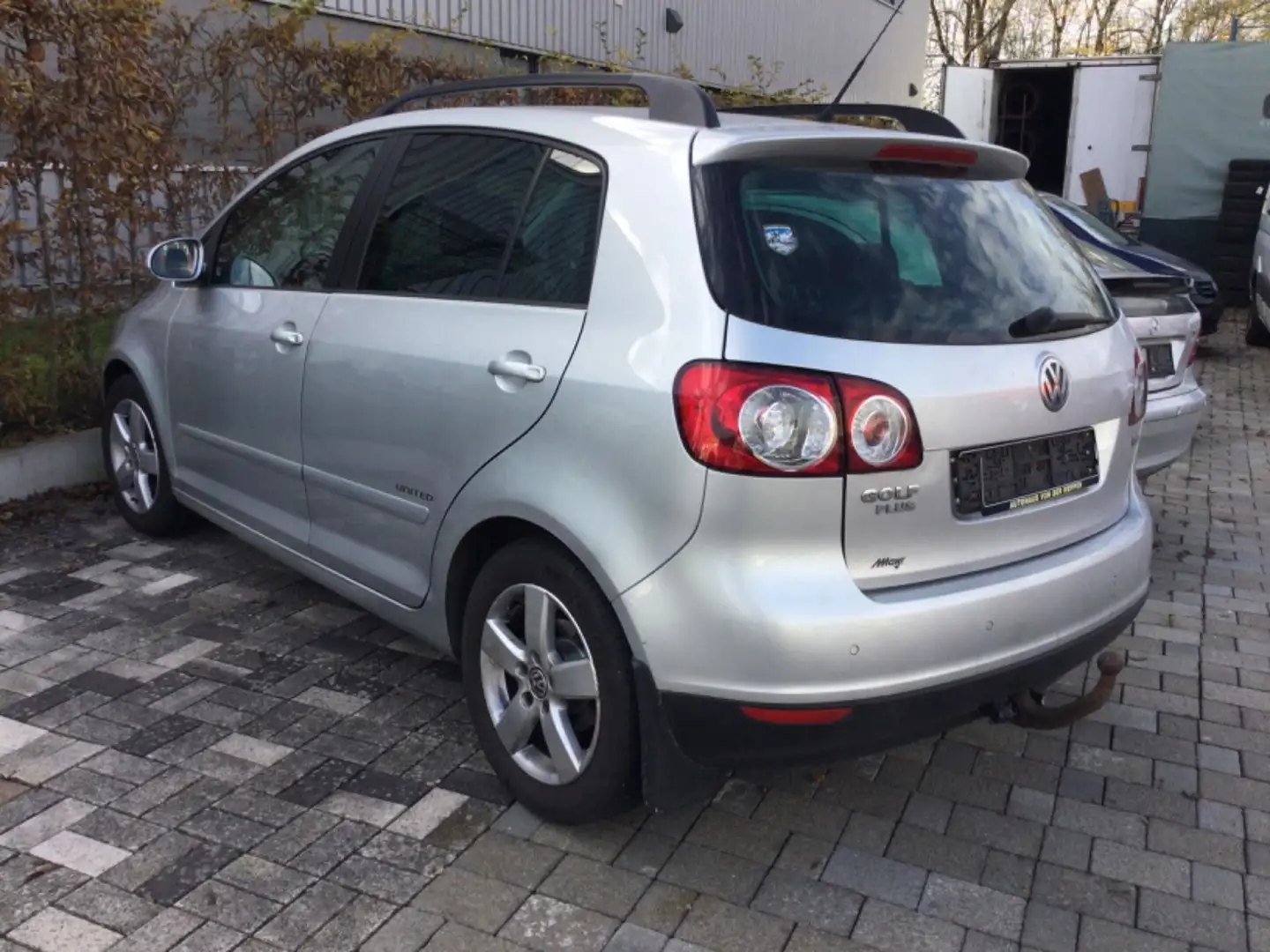 Volkswagen Golf Plus TÜV NEU Silber - 1