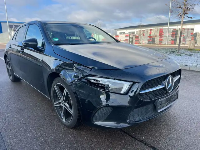 Mercedes-Benz A 200 LED Nigt Paket 18" Ambiente