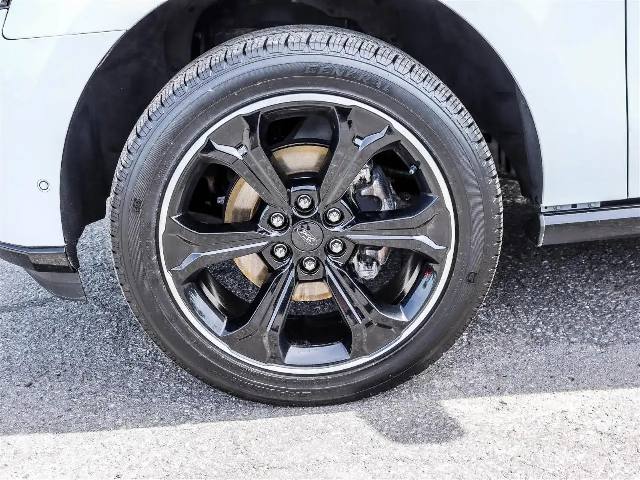 Ford Expedition снимка Ford Expedition