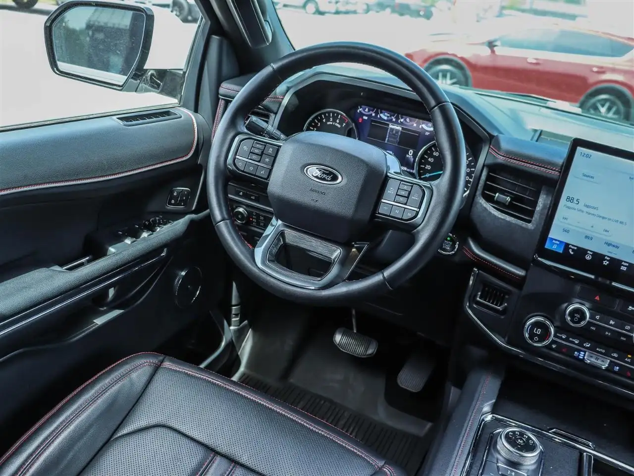 Ford Expedition снимка Ford Expedition