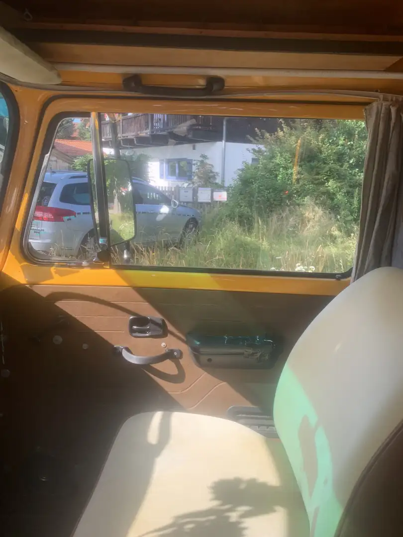 Volkswagen T2 Bully mit Hochdach mit Campingausbau aus erster Ha Geel - 1