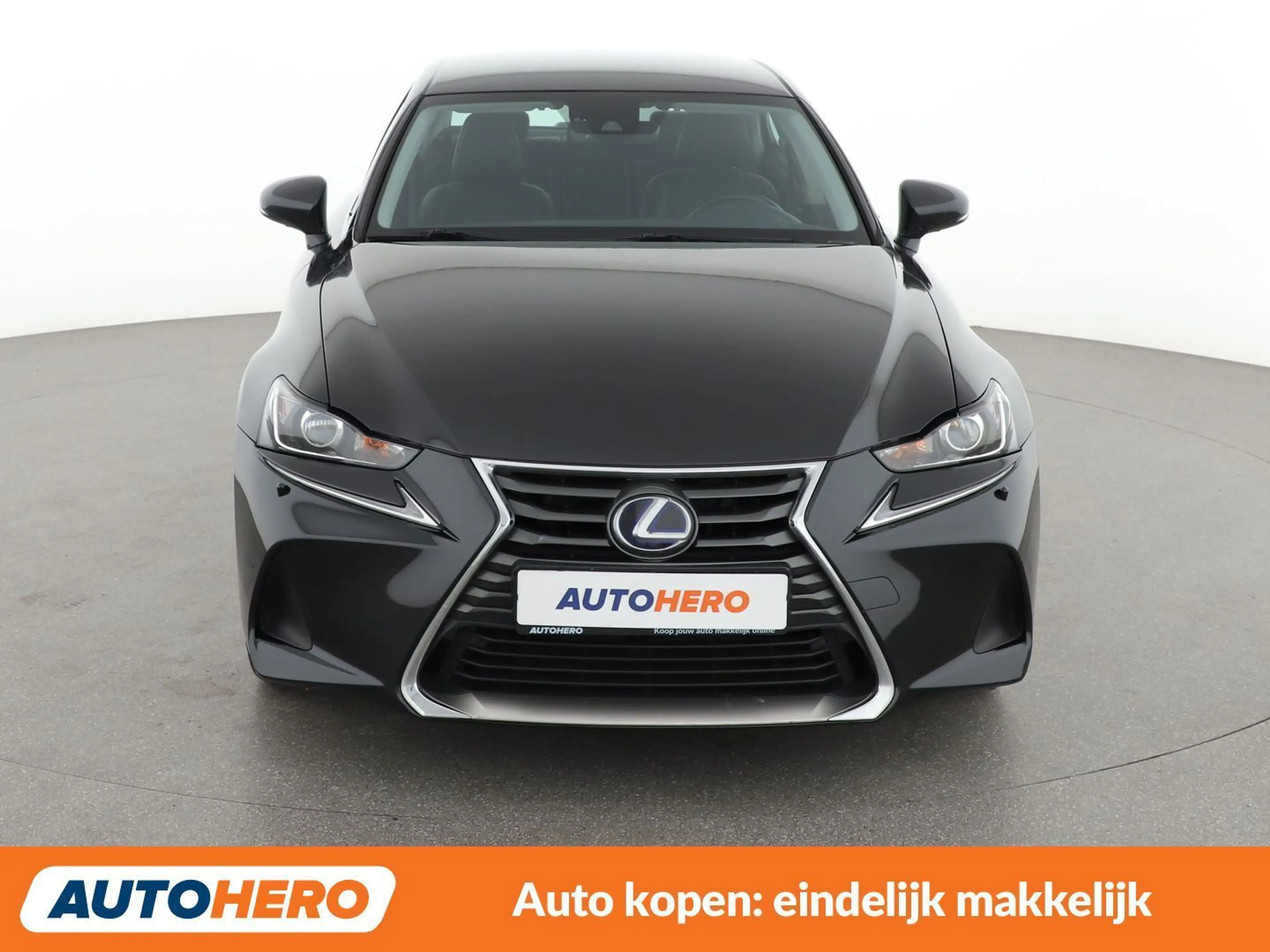 Lexus IS 300 IS 300h Pack — photo 9
