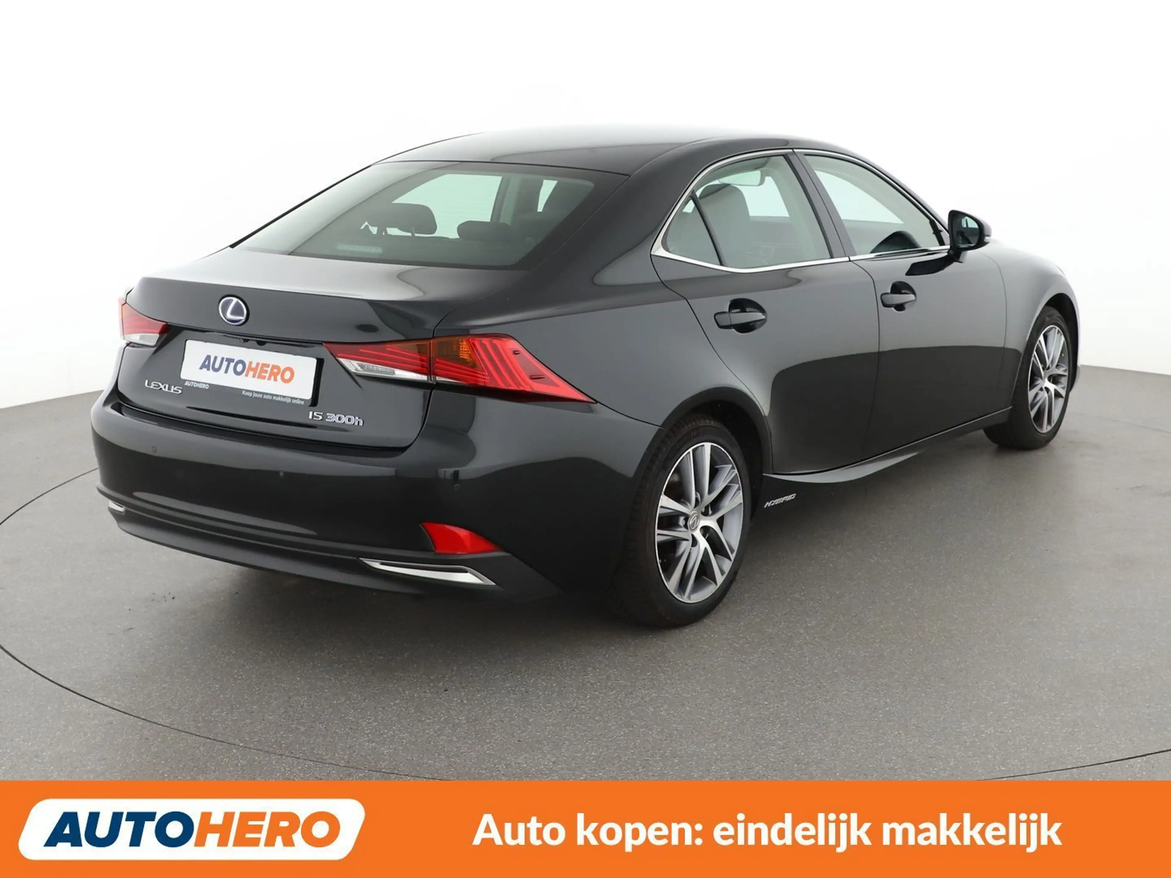 Lexus IS 300 IS 300h Pack — photo 6