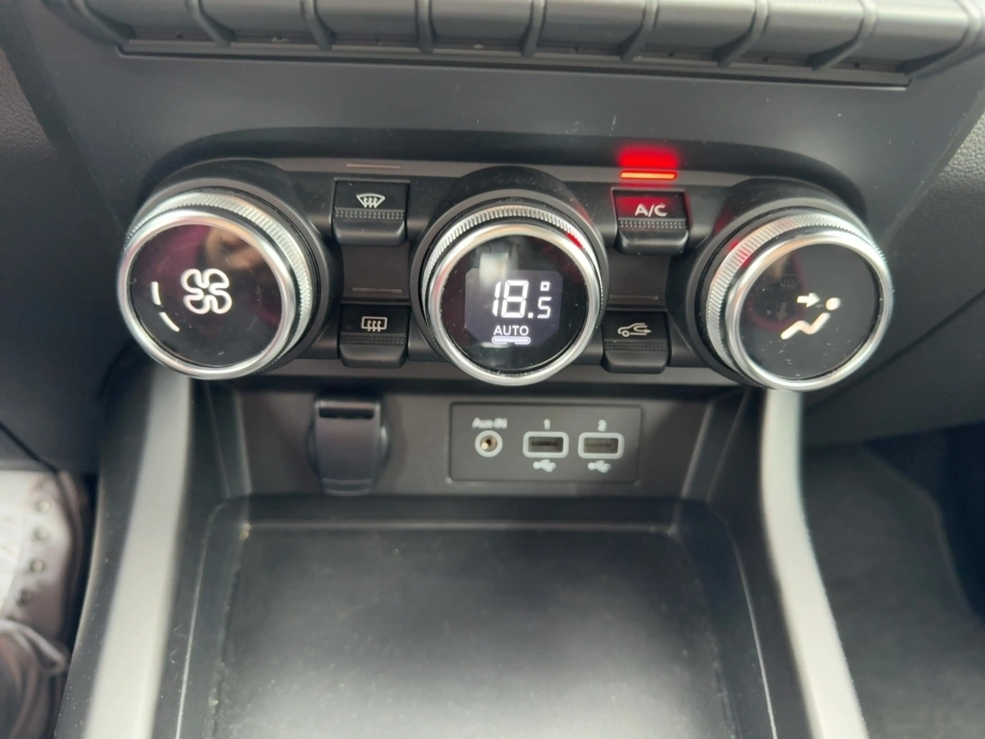 Renault Arkana Zen TCe 140 EDC — photo 15