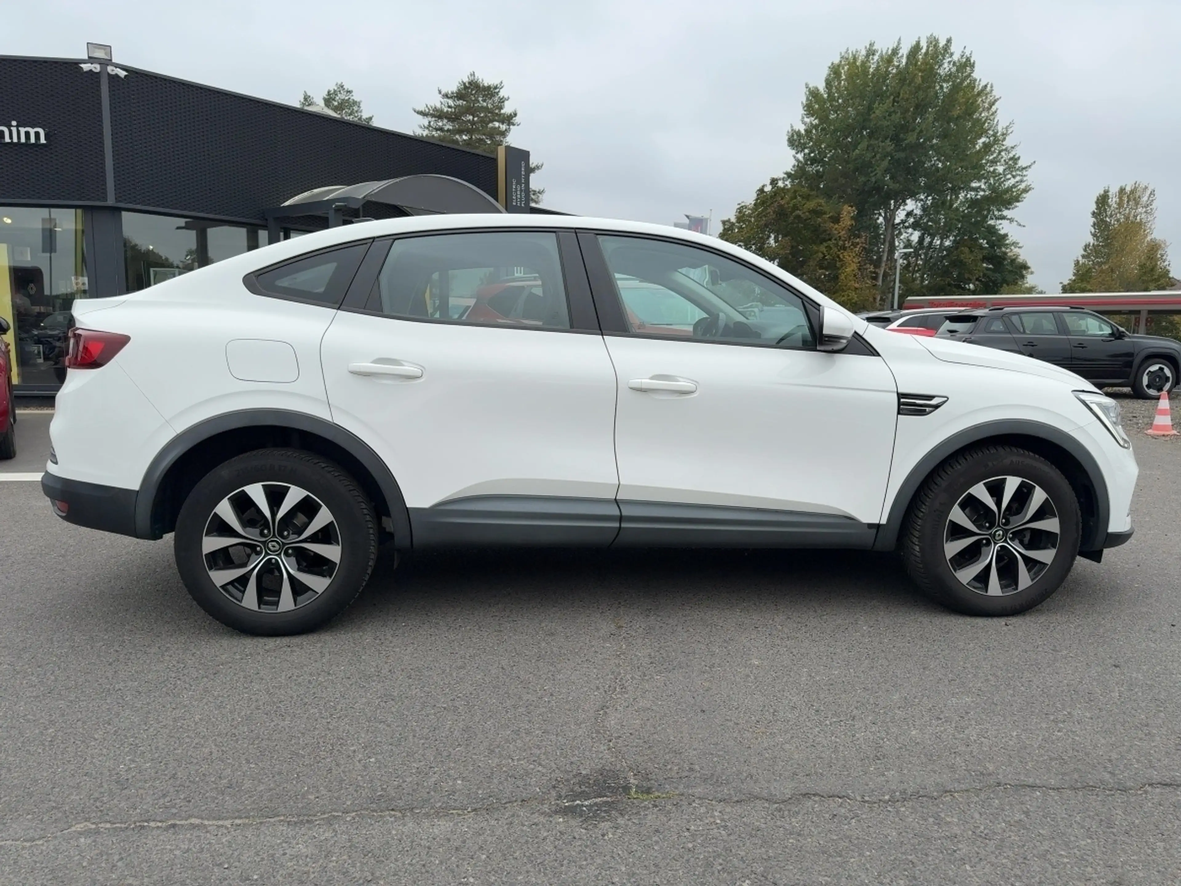 Renault Arkana Zen TCe 140 EDC — photo 5