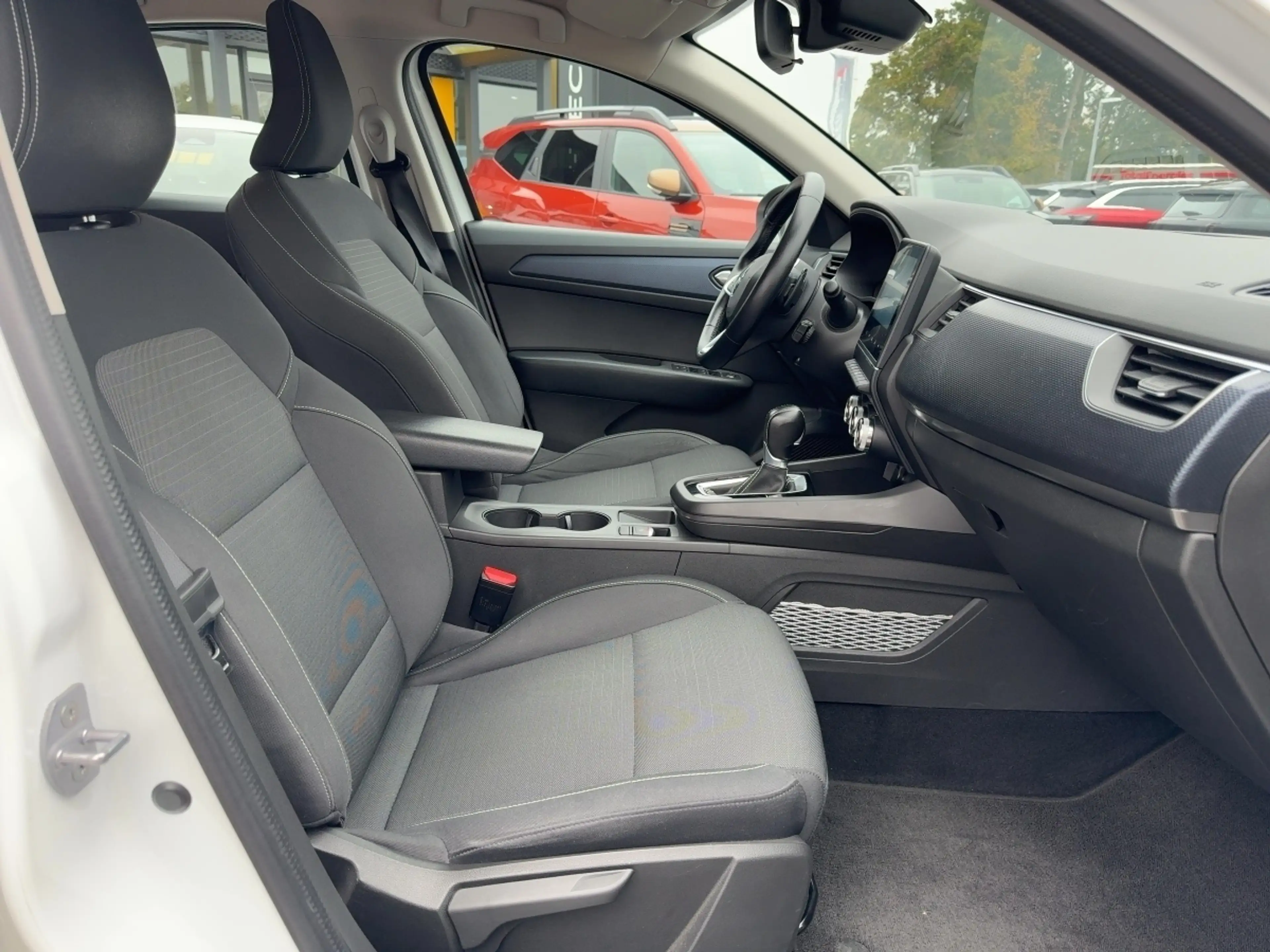 Renault Arkana Zen TCe 140 EDC — photo 11