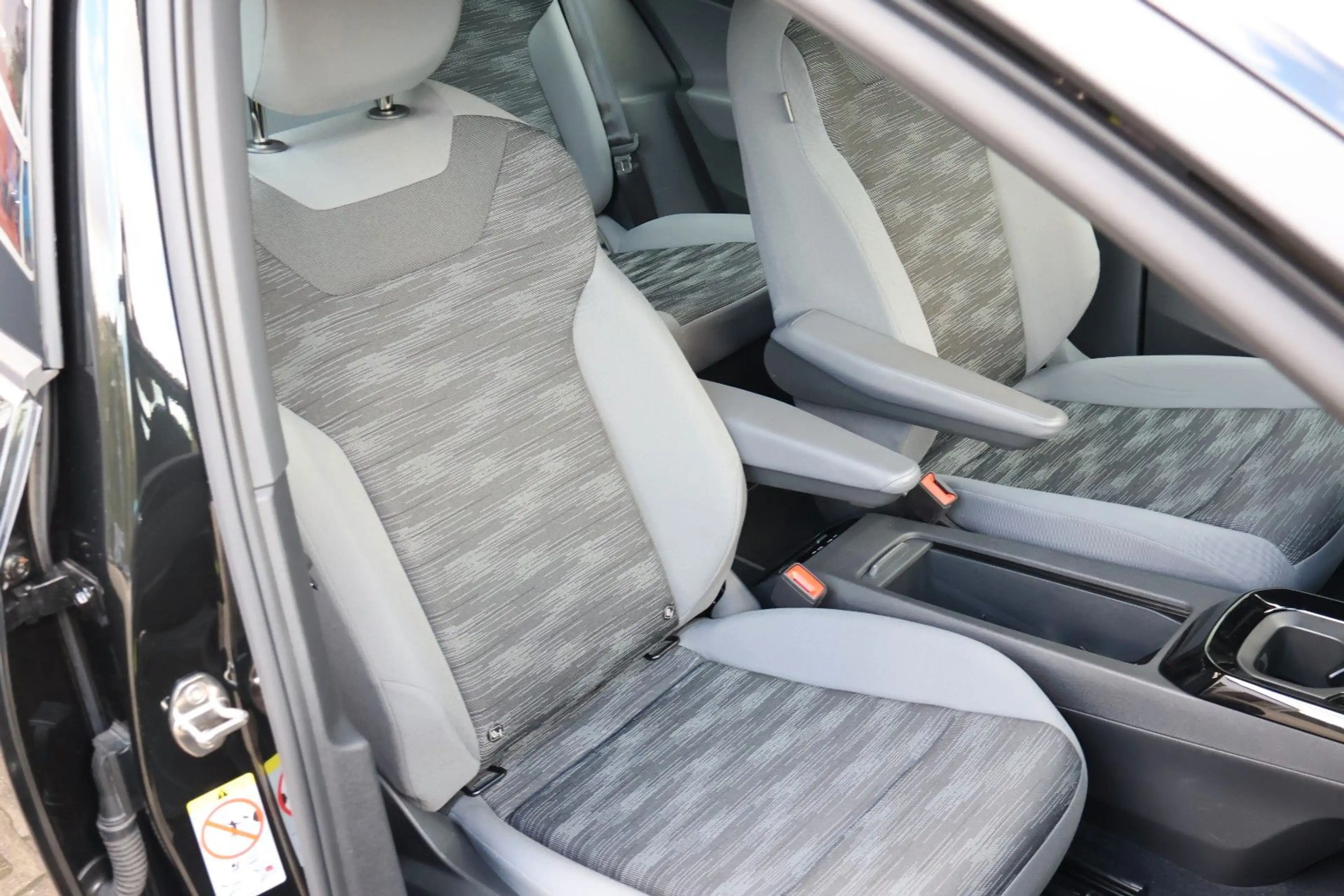 Volkswagen ID.4 Pro Performance 150 kW Wärmepumpe/AHK — photo 11