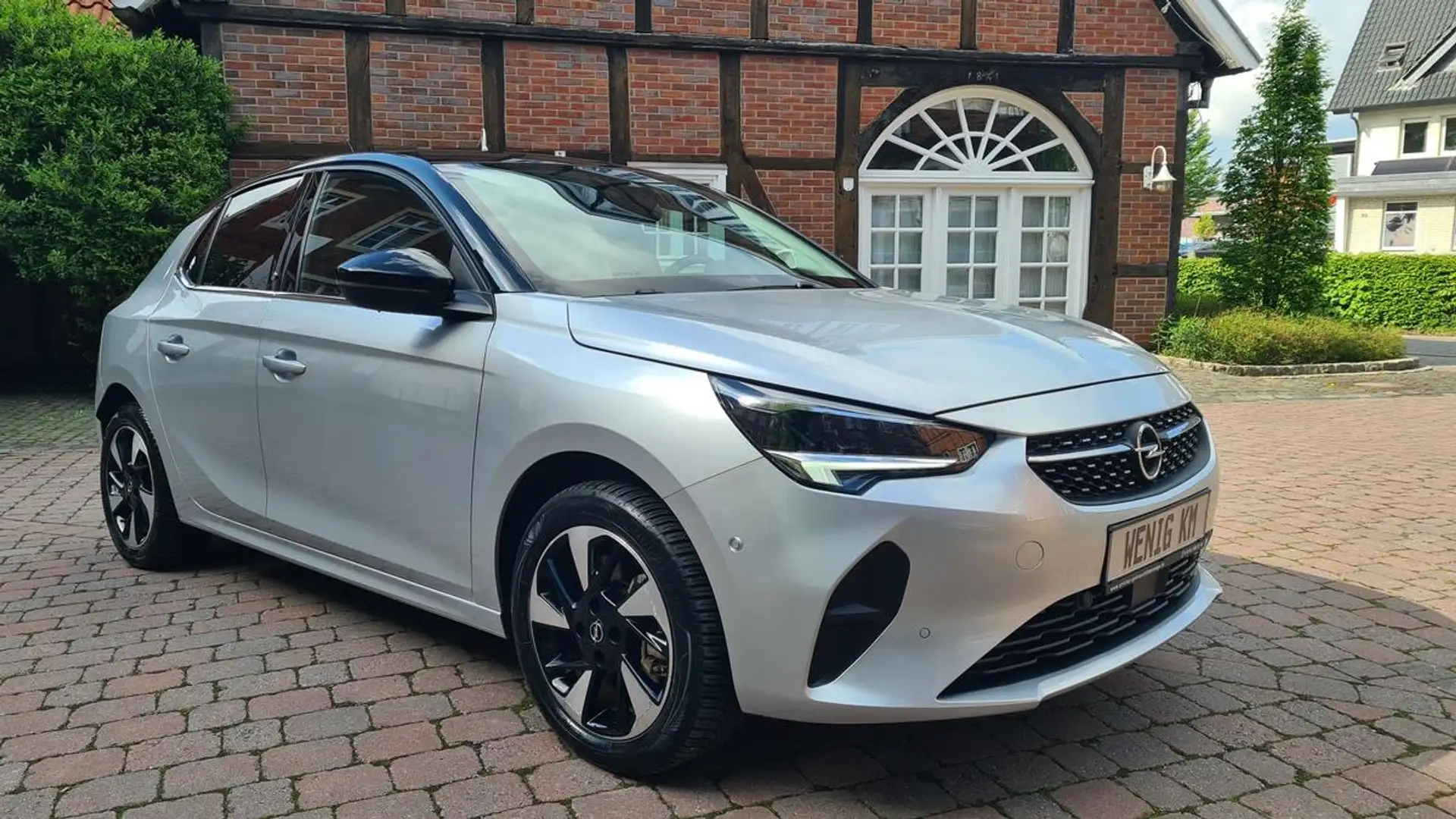 Opel Corsa F e Elegance LED NAVI Teilleder 3PH Lader Argent - 1