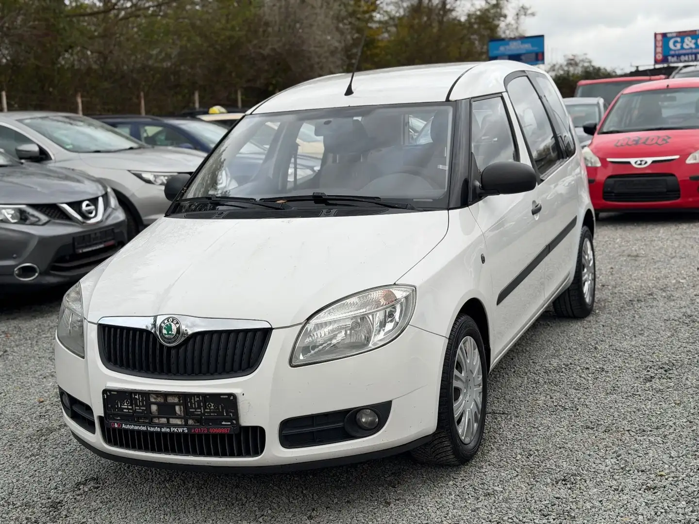 Skoda Roomster Plus Edition Weiß - 1
