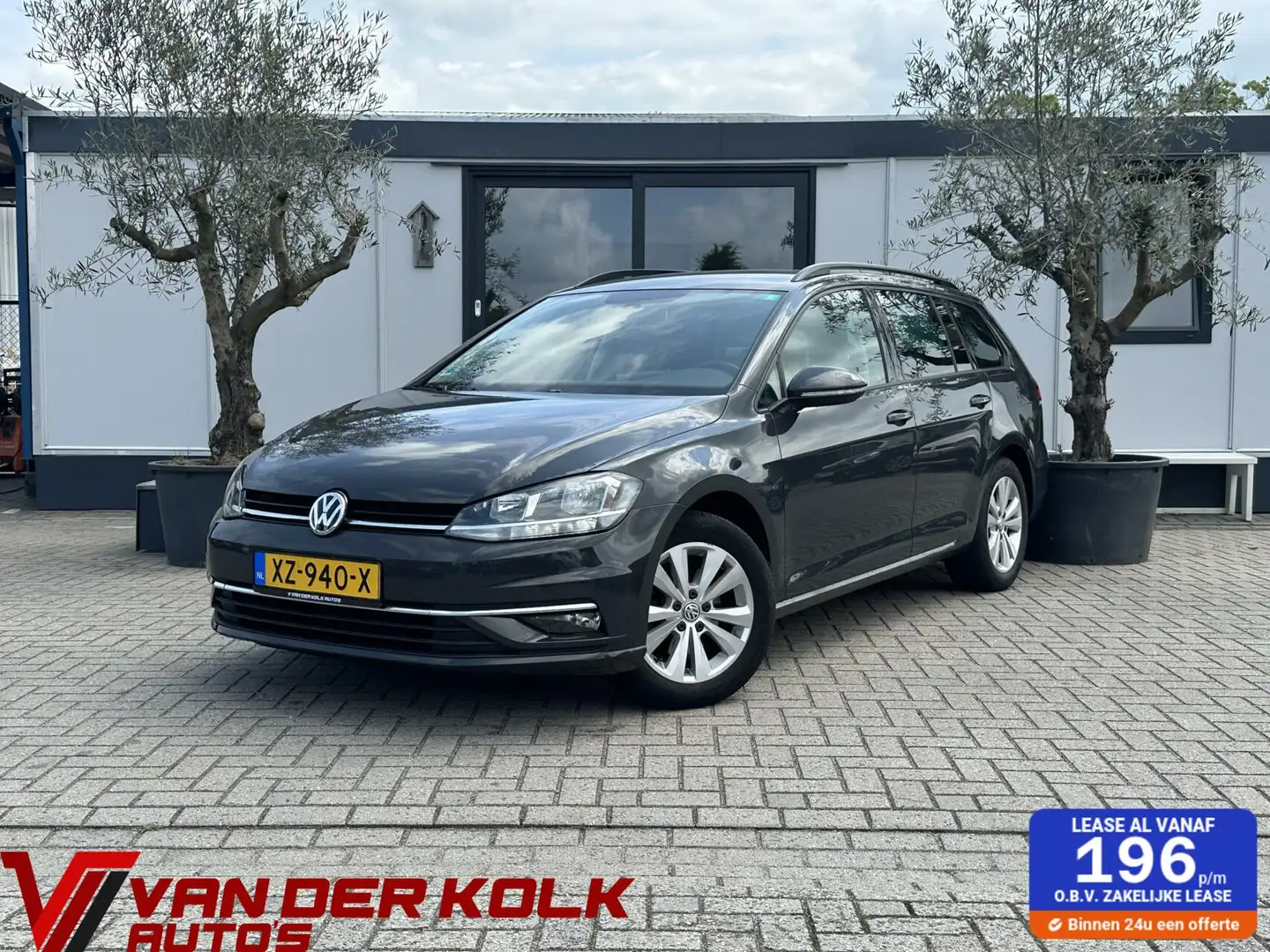 Volkswagen Golf 1.0 TSI Comfortline Adaptive Cruise Carplay Navi C Grijs - 1