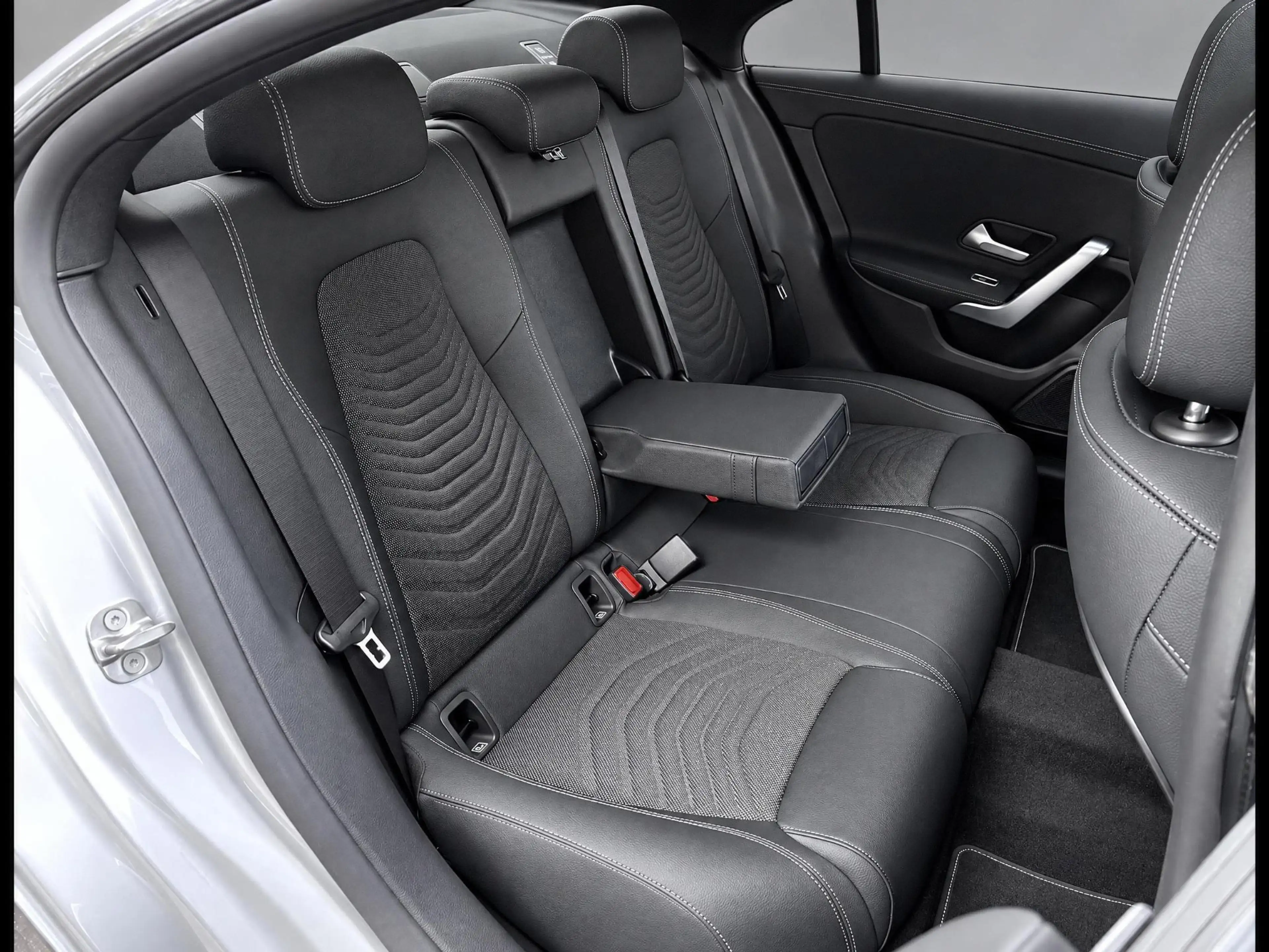 Mercedes-Benz CLA 180 Star Edition Luxury | Night Pakket | Panoramadak | — photo 13