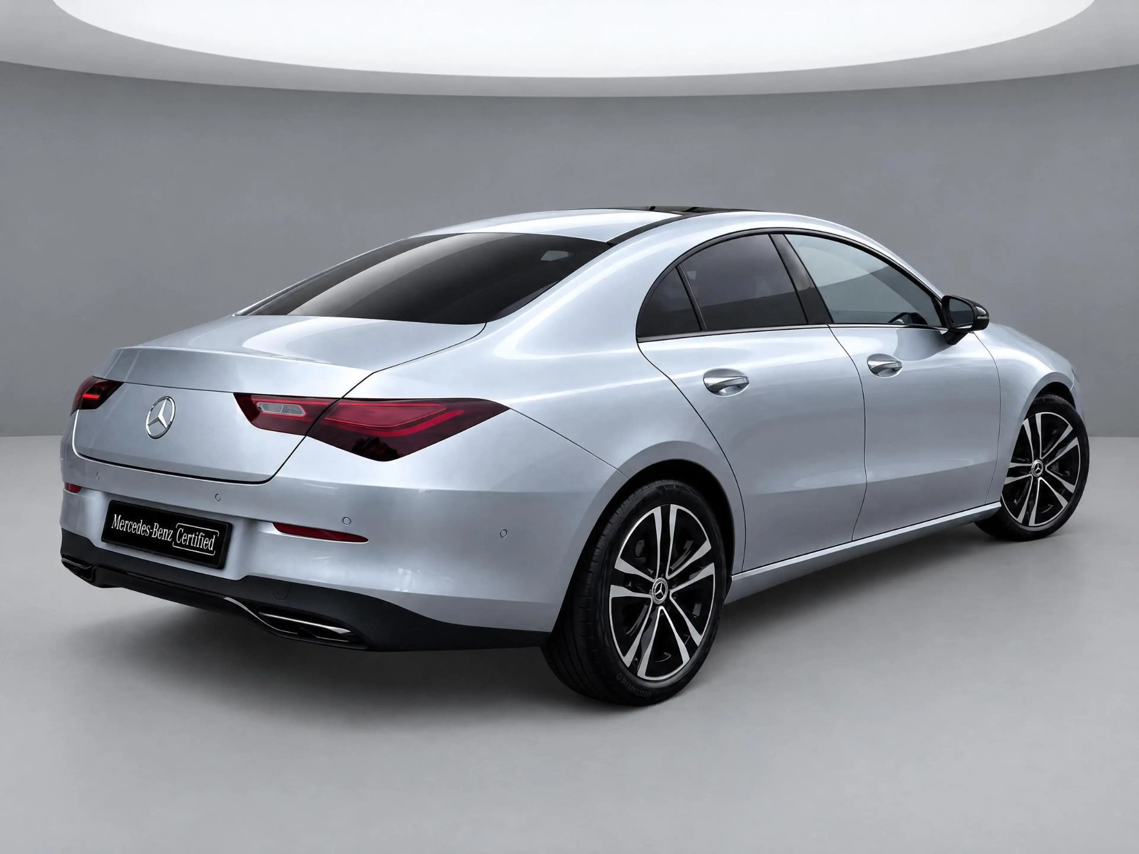 Mercedes-Benz CLA 180 Star Edition Luxury | Night Pakket | Panoramadak | — photo 2