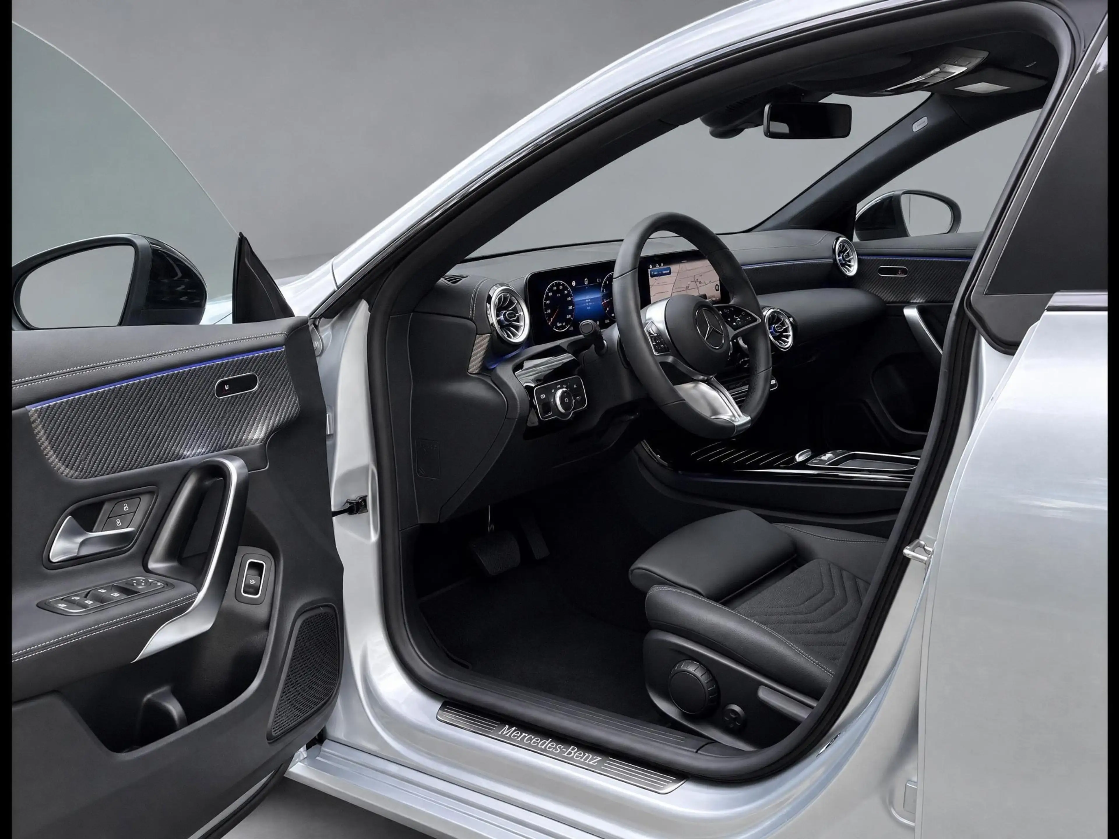 Mercedes-Benz CLA 180 Star Edition Luxury | Night Pakket | Panoramadak | — photo 7