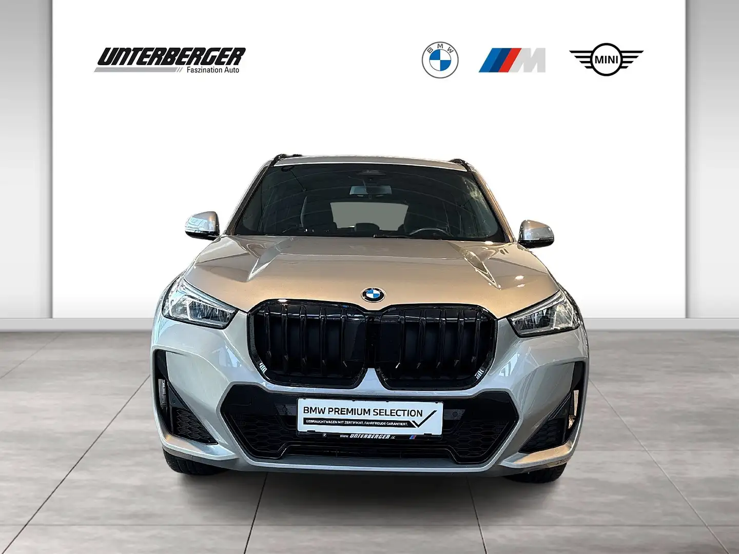 BMW X1 xDrive20d M Sportpaket Silber - 2