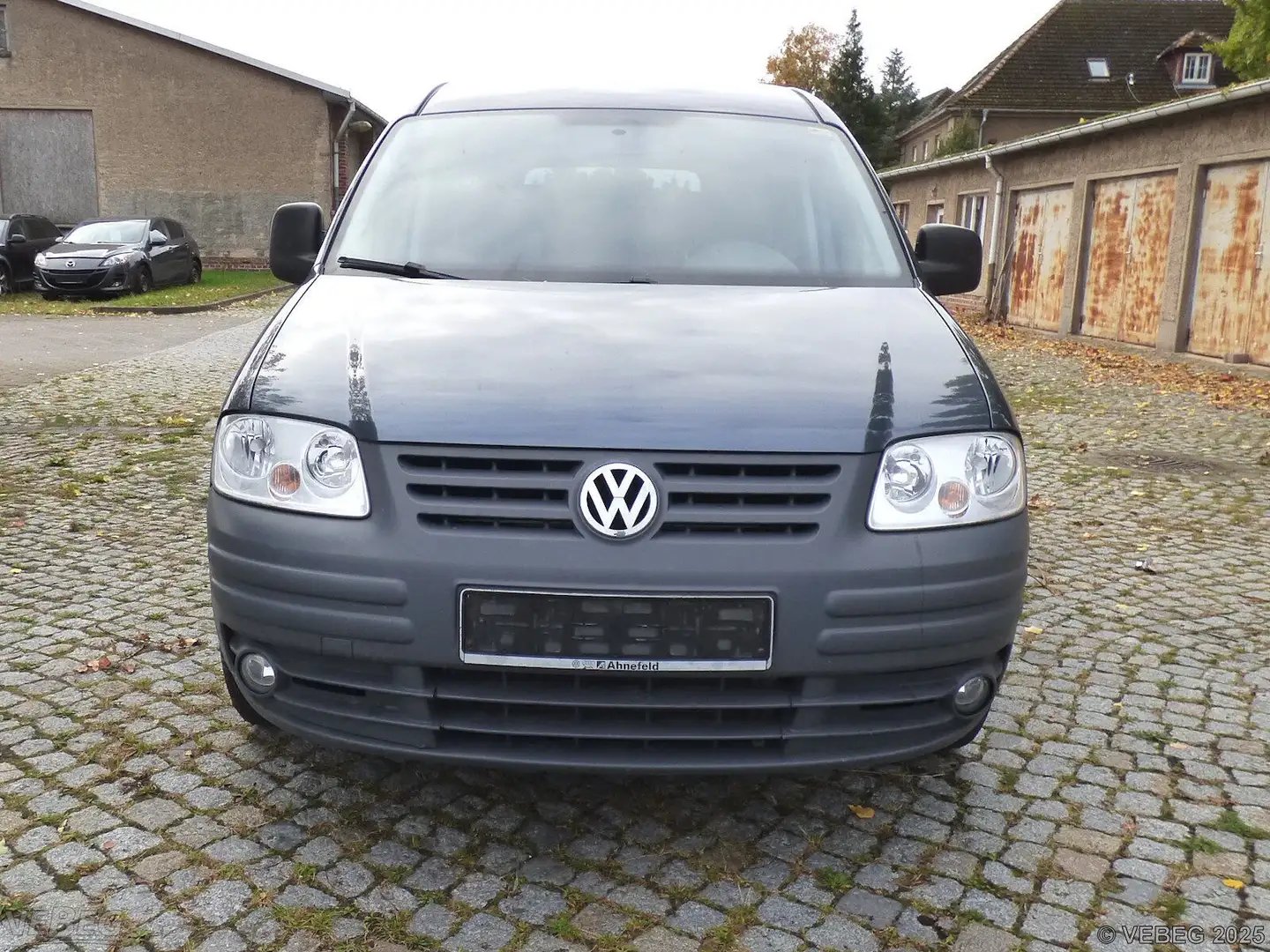 Volkswagen Caddy Maxi Kombi Klima AHK Grau - 2
