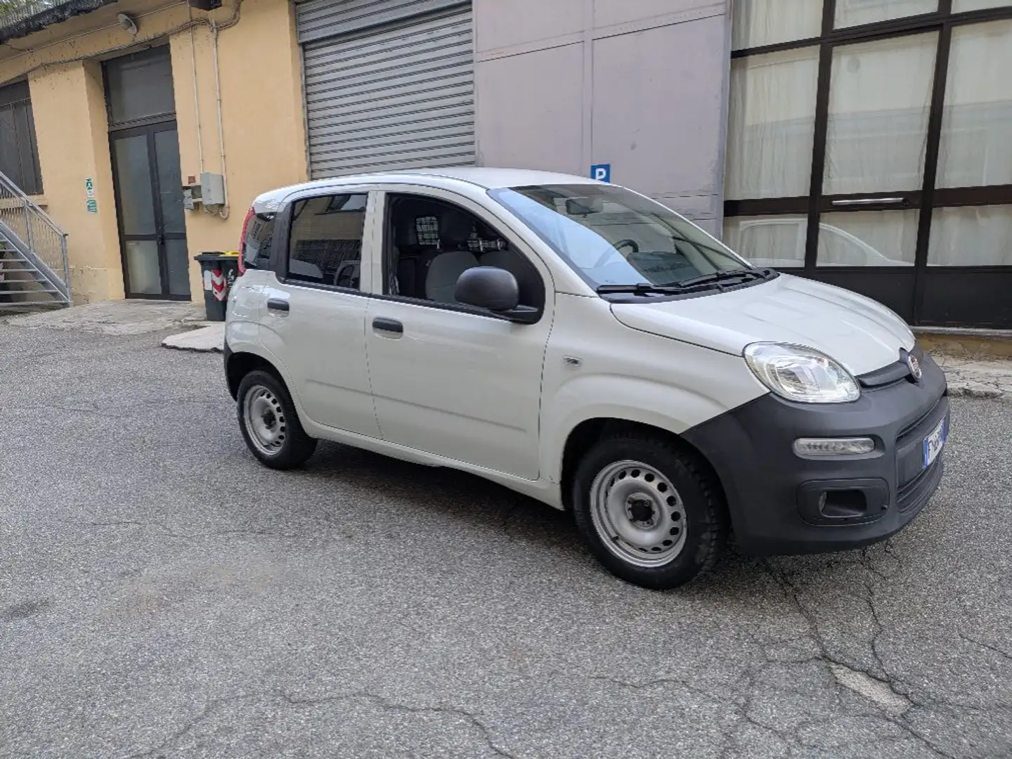 Fiat Panda n.3 panda1.2 Van 2 posti 2 benzina +1 1.3 mjet Blanc - 2