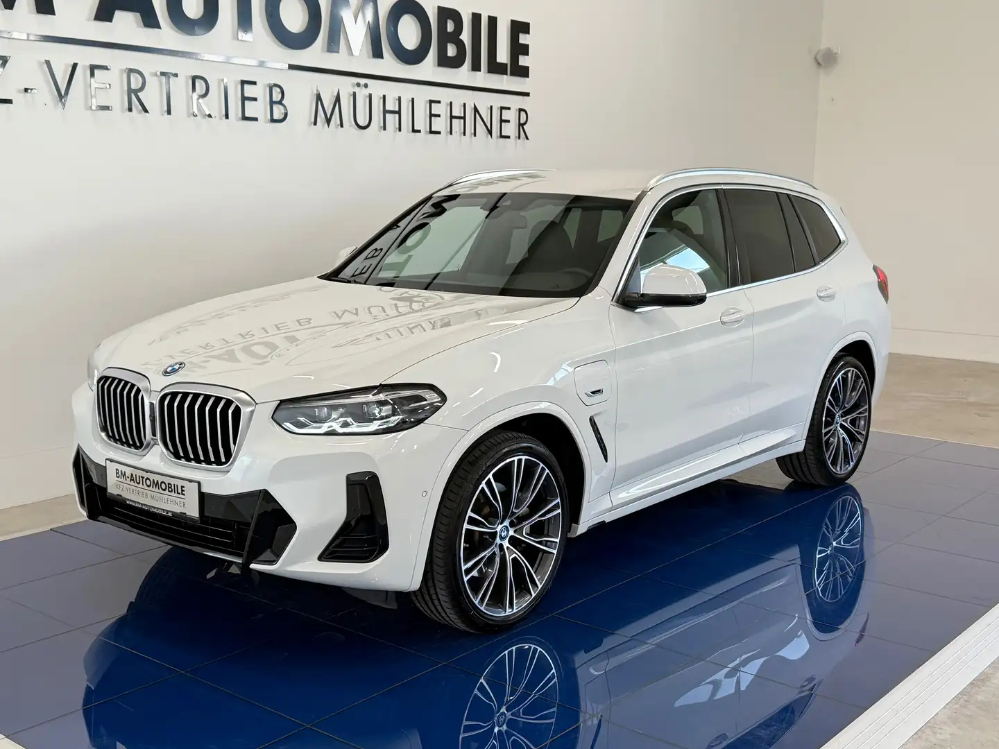 BMW X3 xDrive30e M-Sportpaket,Facelift,AHK,360Grad,21"Alu Weiß - 2