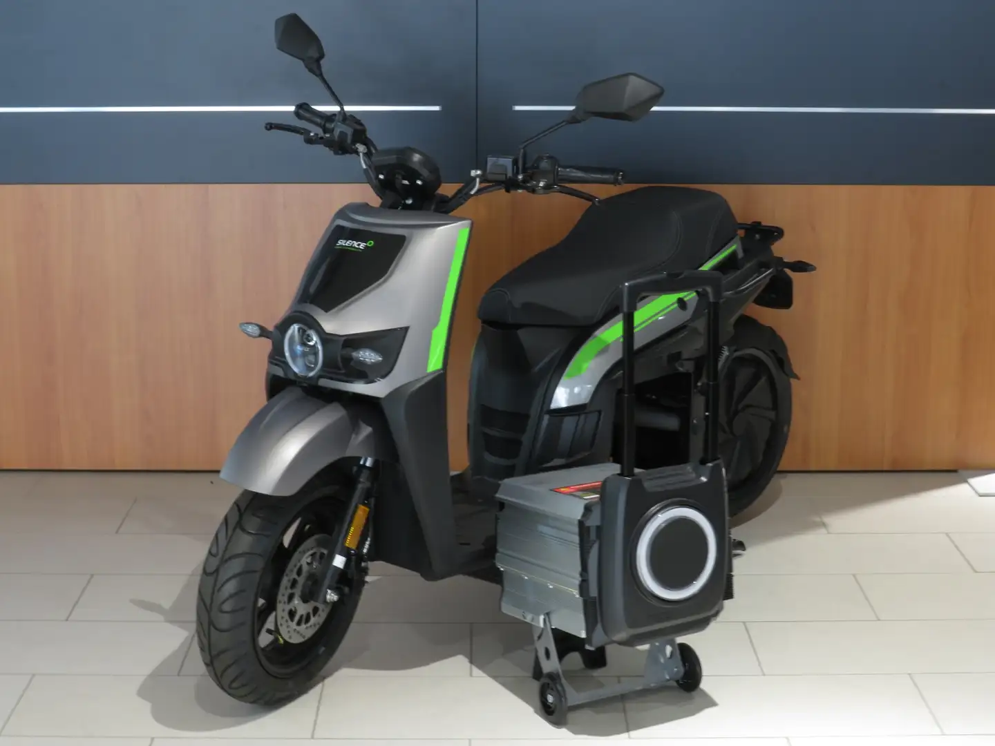 Silence S02 L3E/125 *Akku entnehmbar**Reichw.133Km* Gris - 2