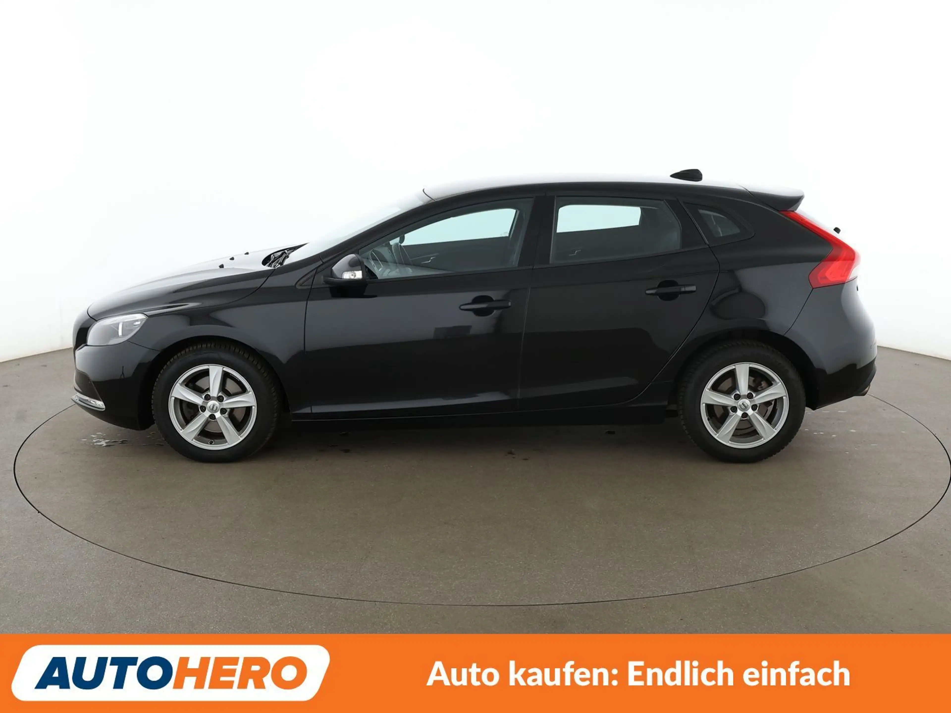 Volvo V40 2.0 T3 Kinetic*NAVI*PDC*SHZ*KLIMA*TEMPO* — photo 3