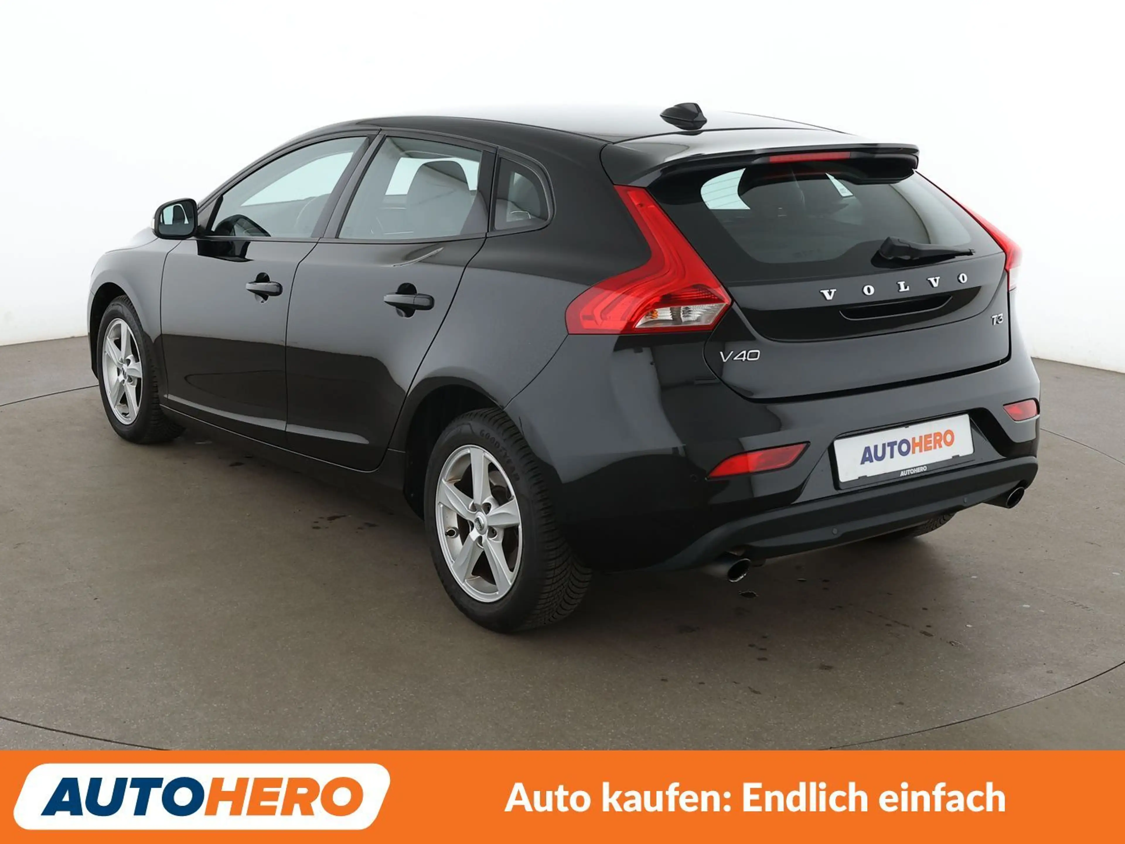 Volvo V40 2.0 T3 Kinetic*NAVI*PDC*SHZ*KLIMA*TEMPO* — photo 4